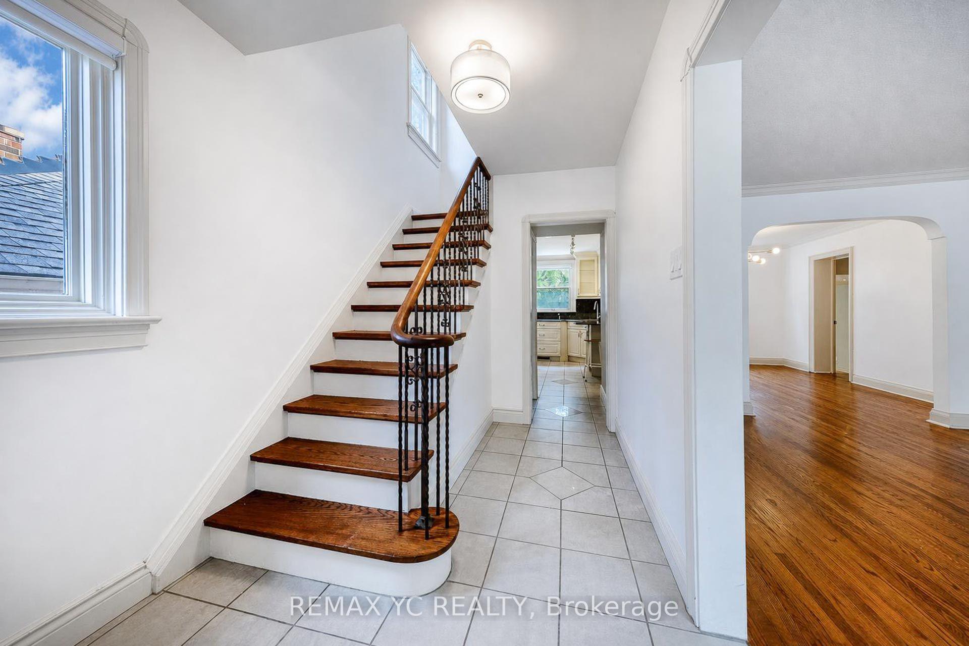 Photo 13 of 425 Broadway Avenue, Toronto, Leaside — HOMEH