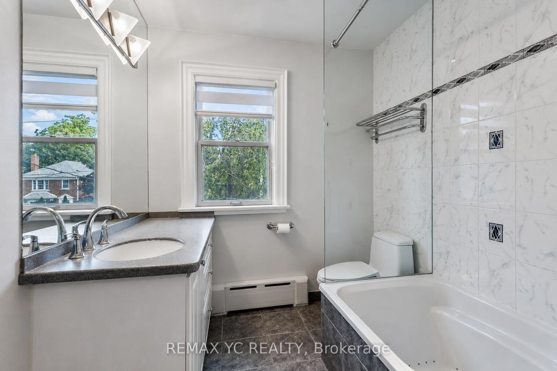 Photo 22 of 425 Broadway Avenue, Toronto, Leaside — HOMEH