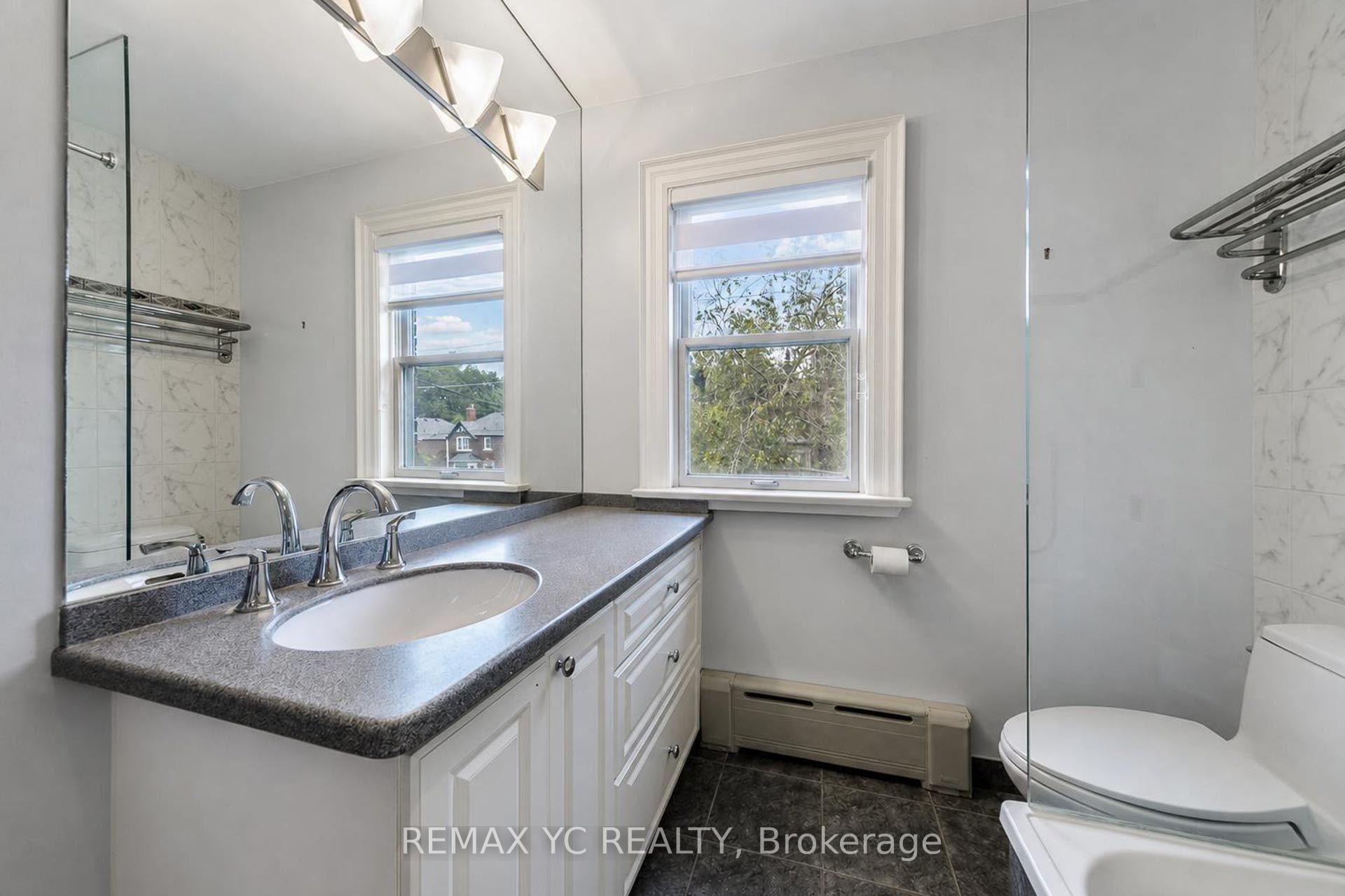Photo 23 of 425 Broadway Avenue, Toronto, Leaside — HOMEH