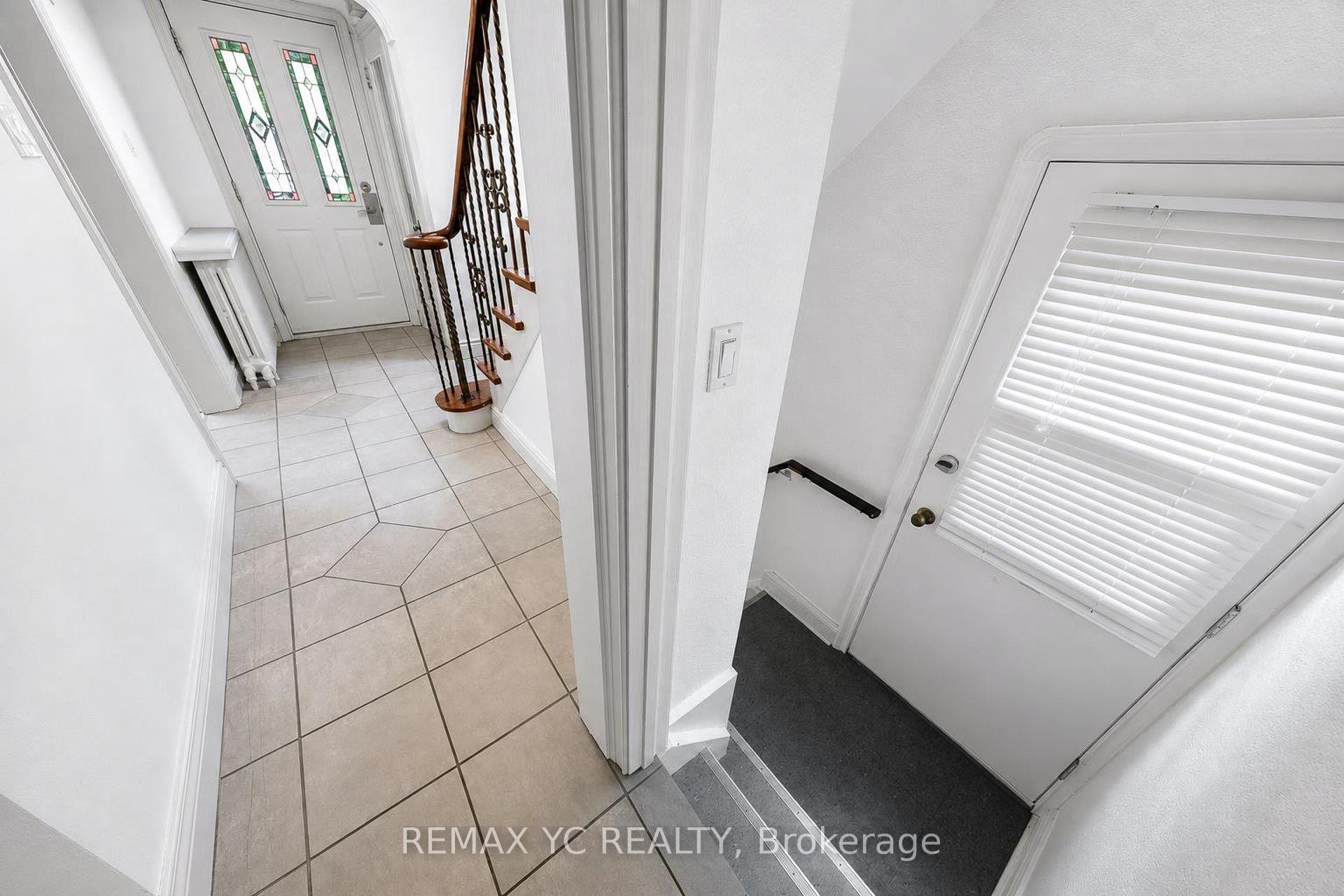 Photo 24 of 425 Broadway Avenue, Toronto, Leaside — HOMEH