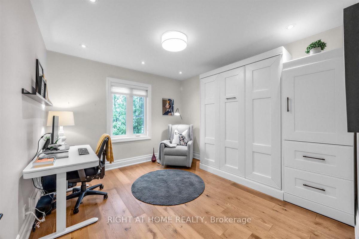 Photo 25 of 21 Austin Terrace, Toronto, Casa Loma — HOMEH