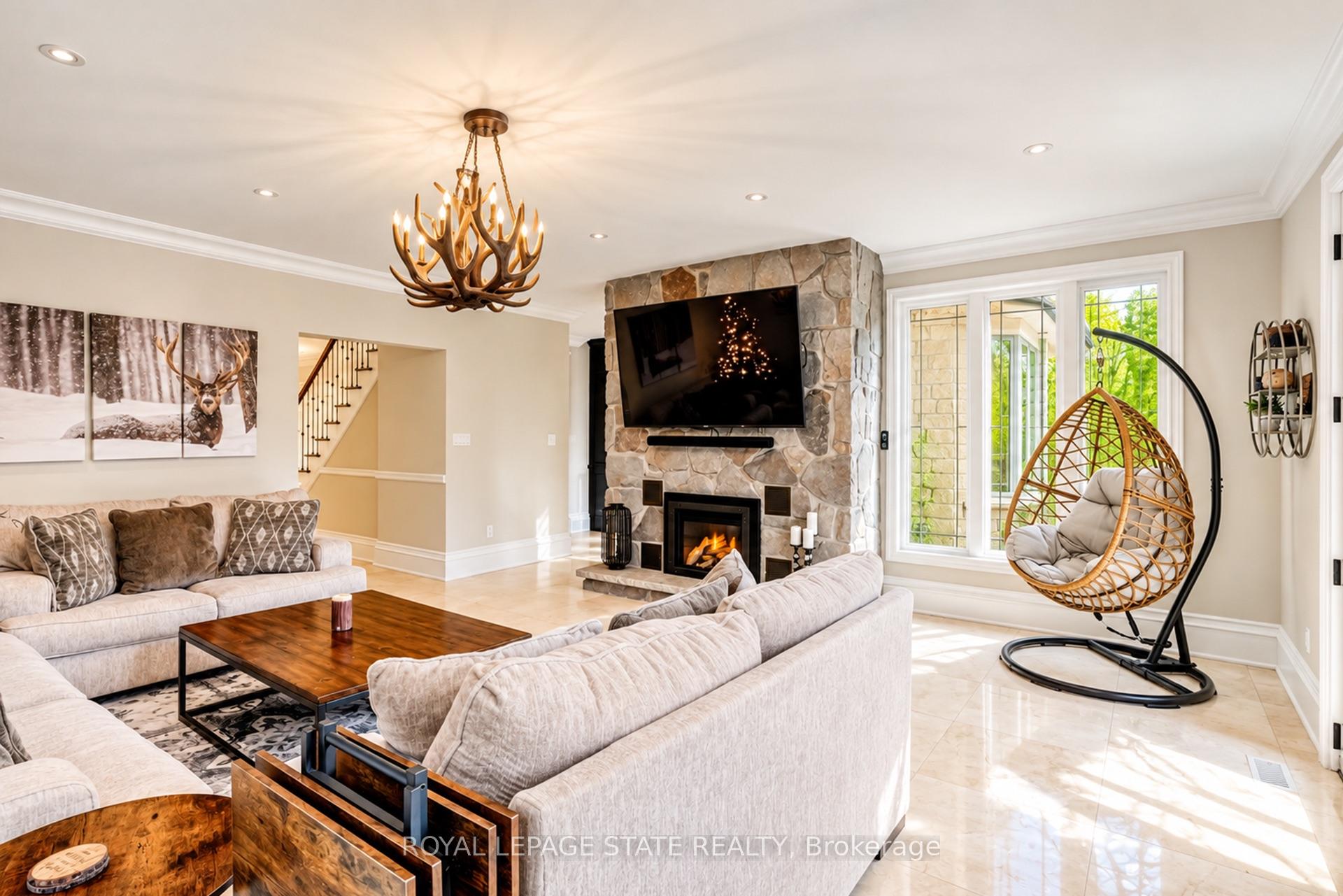 Photo 21 of 18 Elder Crescent, Hamilton, Ancaster — HOMEH