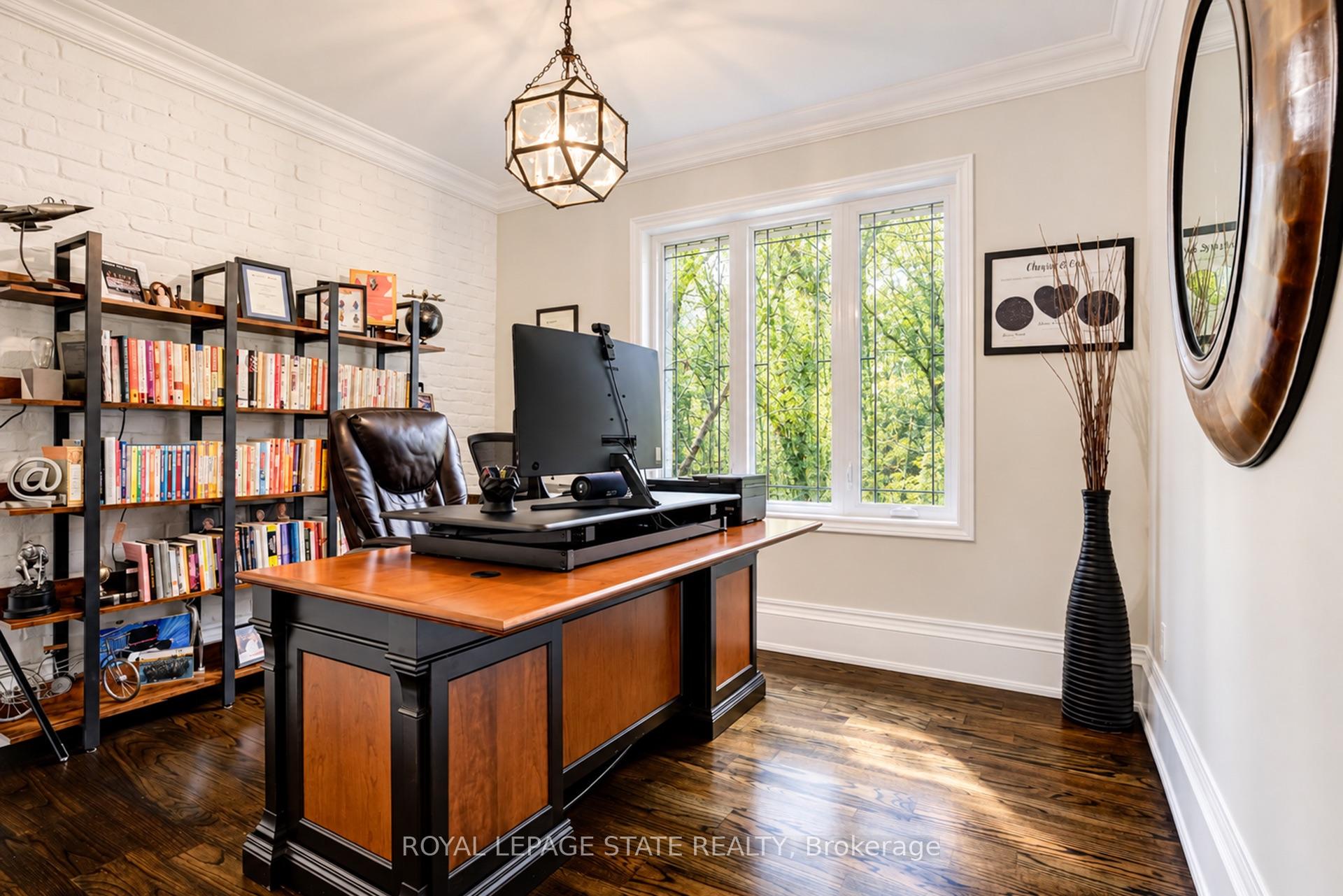 Photo 23 of 18 Elder Crescent, Hamilton, Ancaster — HOMEH