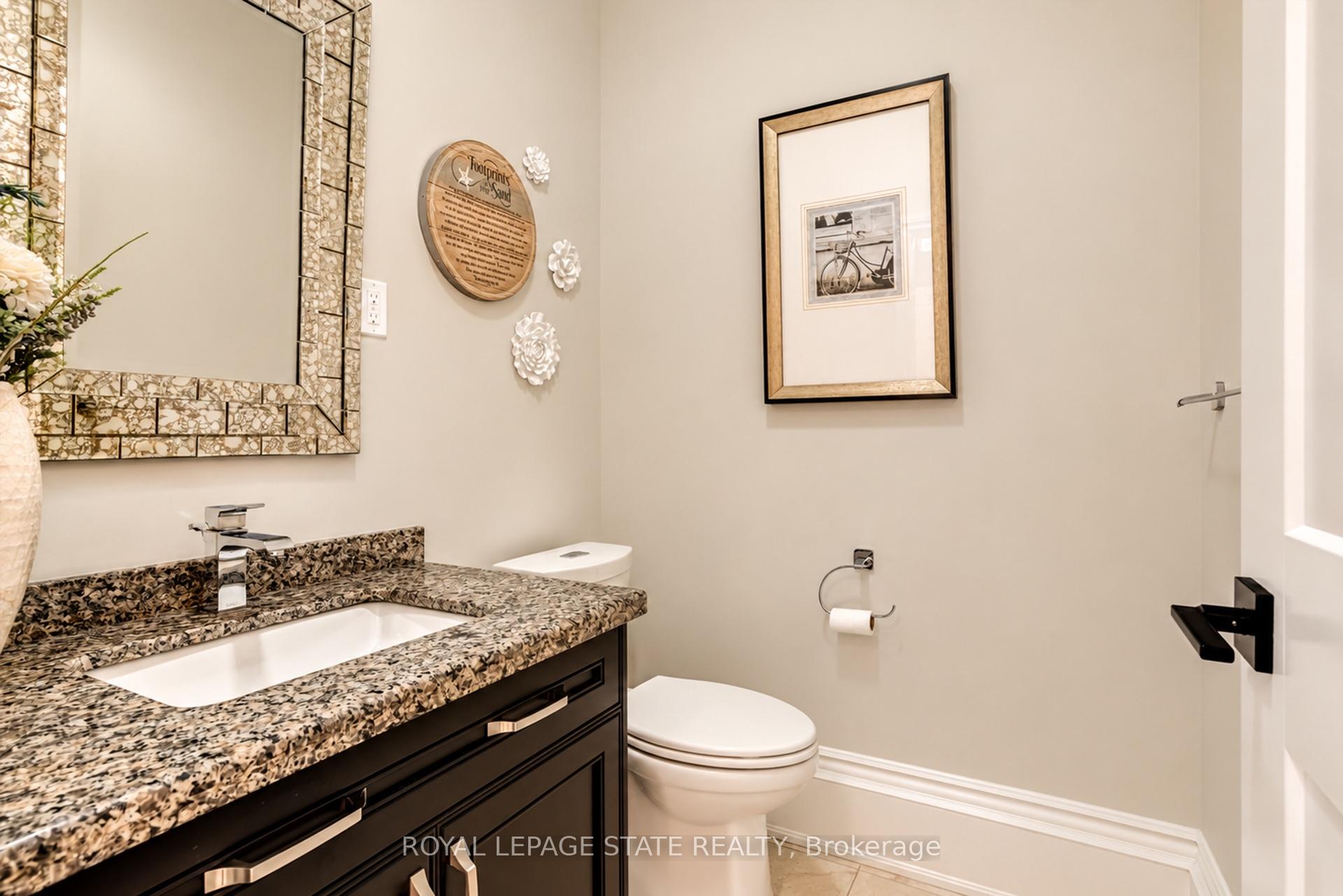 Photo 24 of 18 Elder Crescent, Hamilton, Ancaster — HOMEH