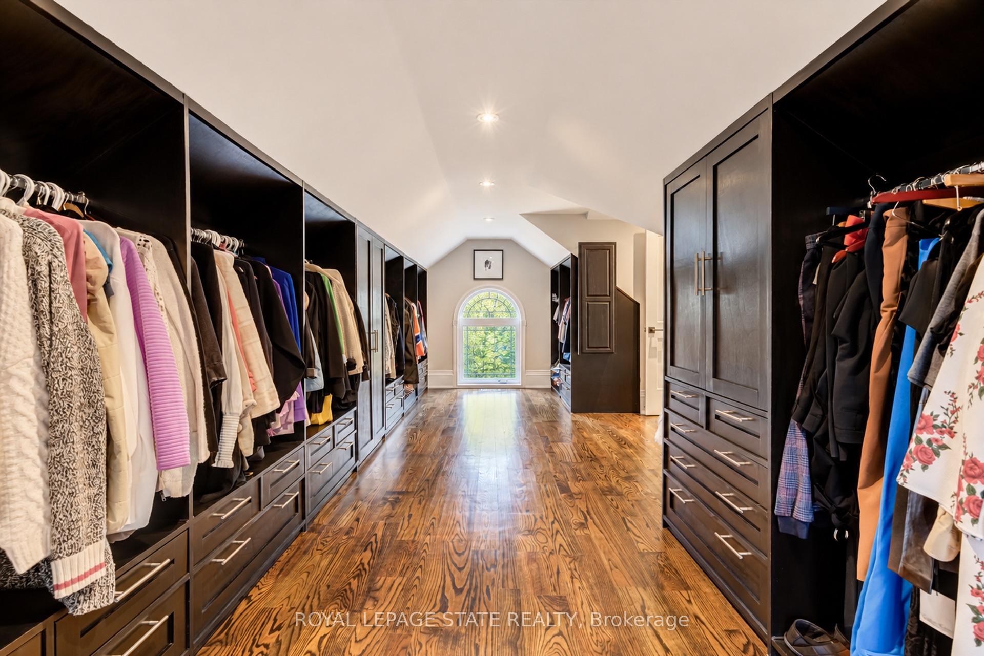 Photo 32 of 18 Elder Crescent, Hamilton, Ancaster — HOMEH