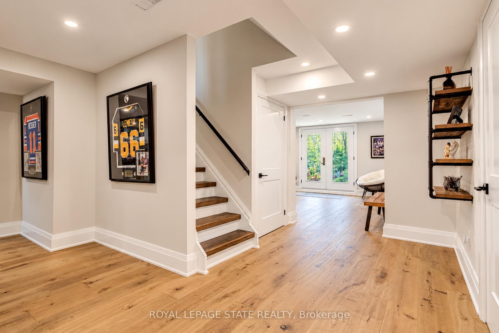 Photo 37 of 18 Elder Crescent, Hamilton, Ancaster — HOMEH
