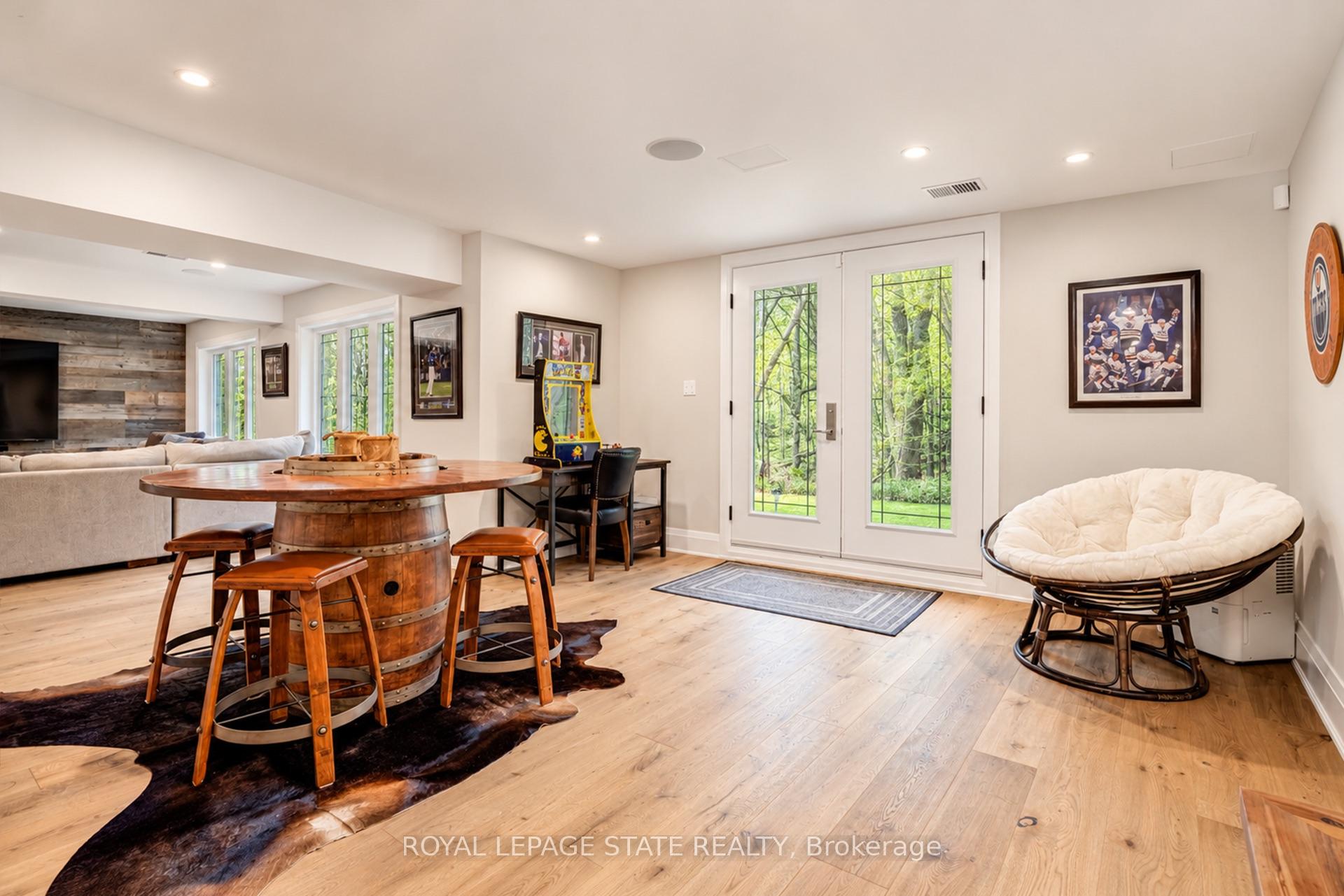 Photo 39 of 18 Elder Crescent, Hamilton, Ancaster — HOMEH