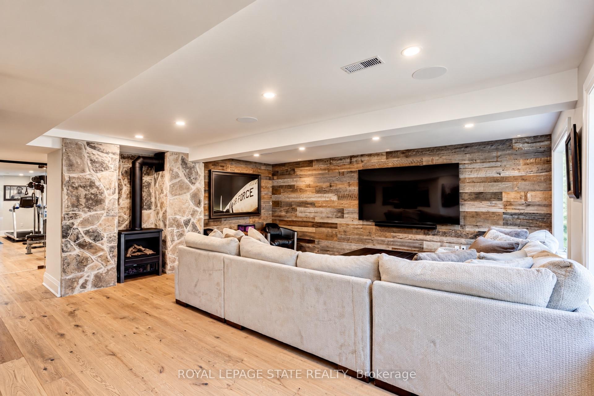 Photo 40 of 18 Elder Crescent, Hamilton, Ancaster — HOMEH