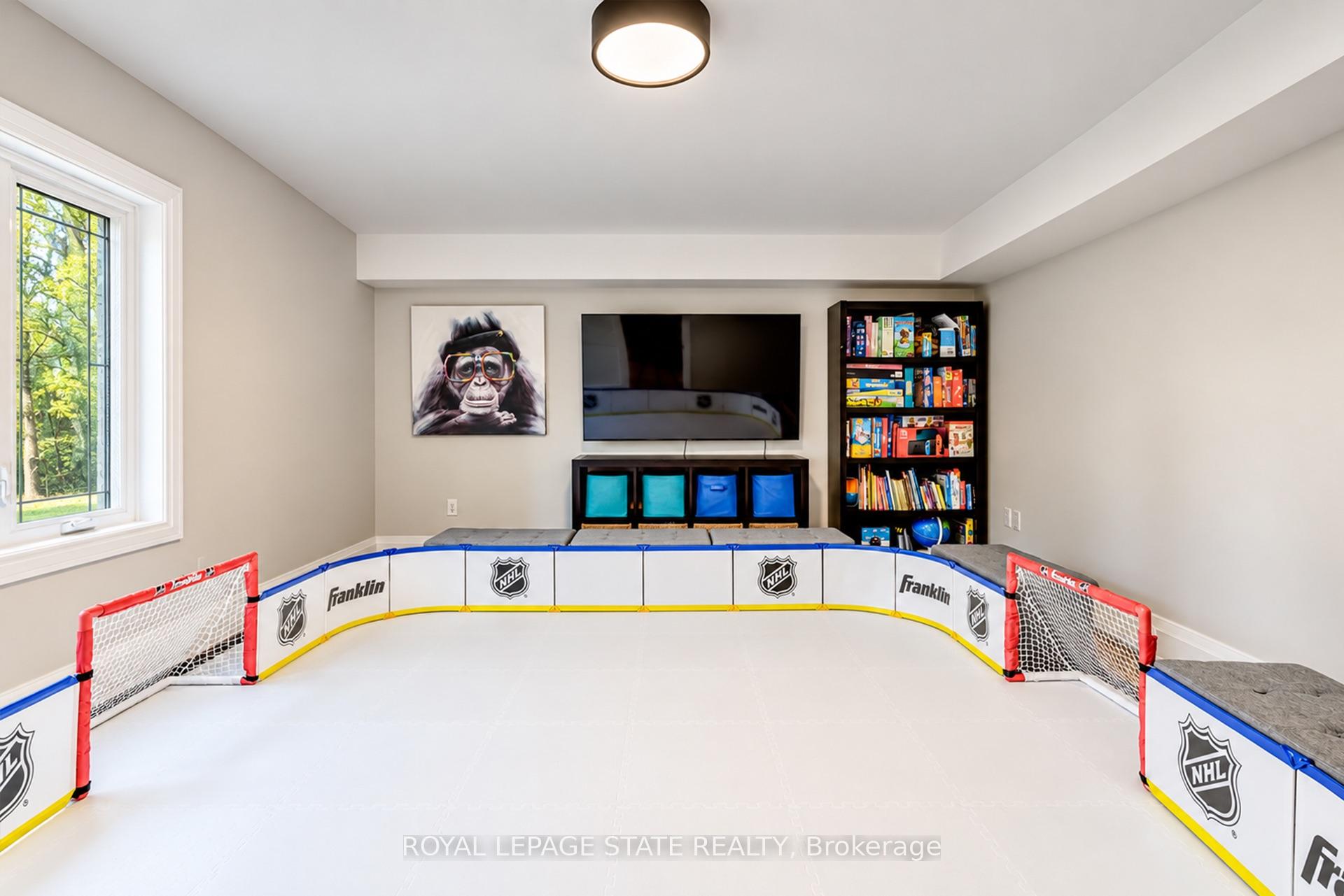 Photo 45 of 18 Elder Crescent, Hamilton, Ancaster — HOMEH