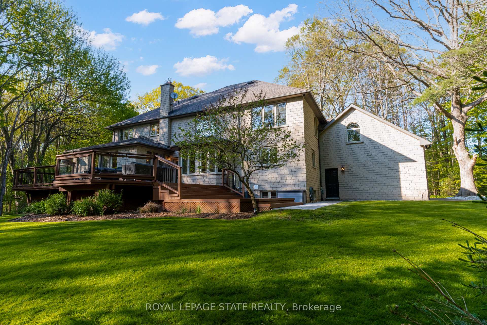 Photo 50 of 18 Elder Crescent, Hamilton, Ancaster — HOMEH
