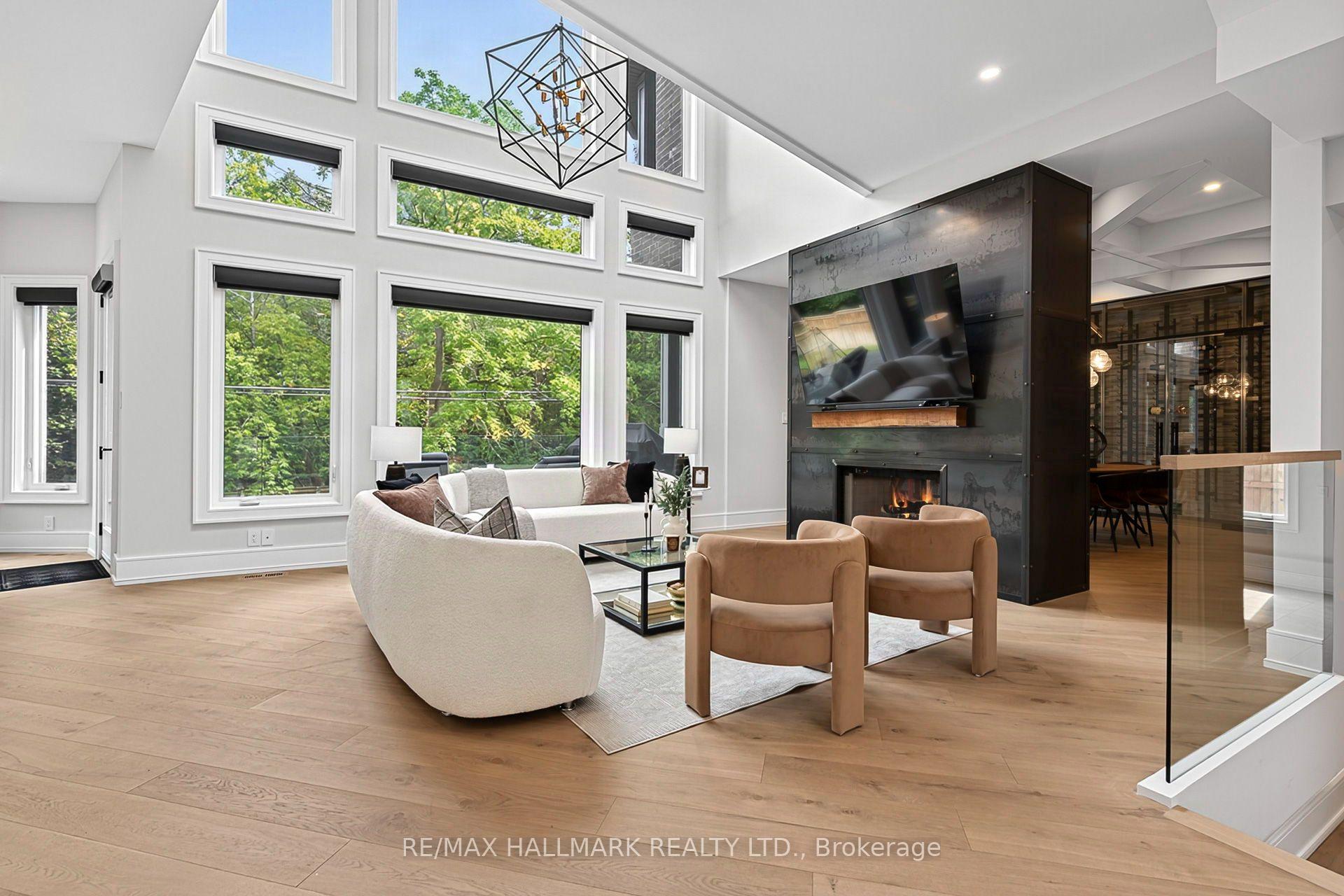 Photo 5 of 31 Bradgate Road, North York, Banbury-Don Mills — HOMEH