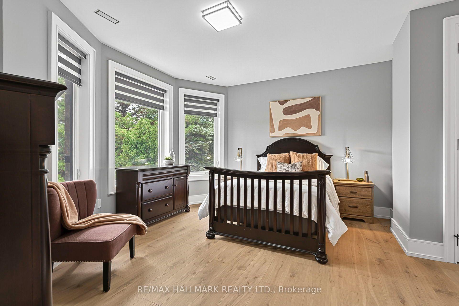 Photo 25 of 31 Bradgate Road, North York, Banbury-Don Mills — HOMEH