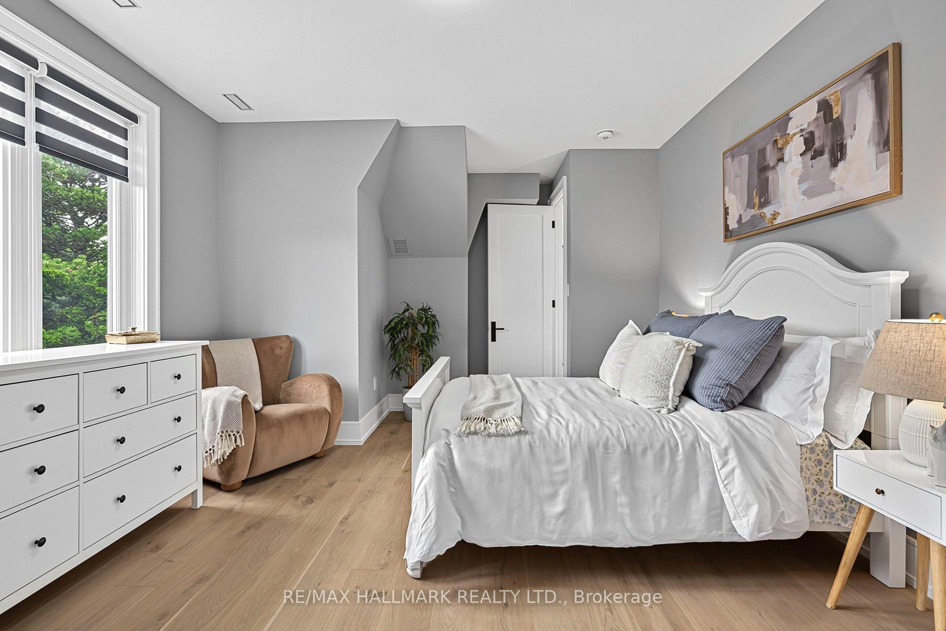Photo 27 of 31 Bradgate Road, North York, Banbury-Don Mills — HOMEH