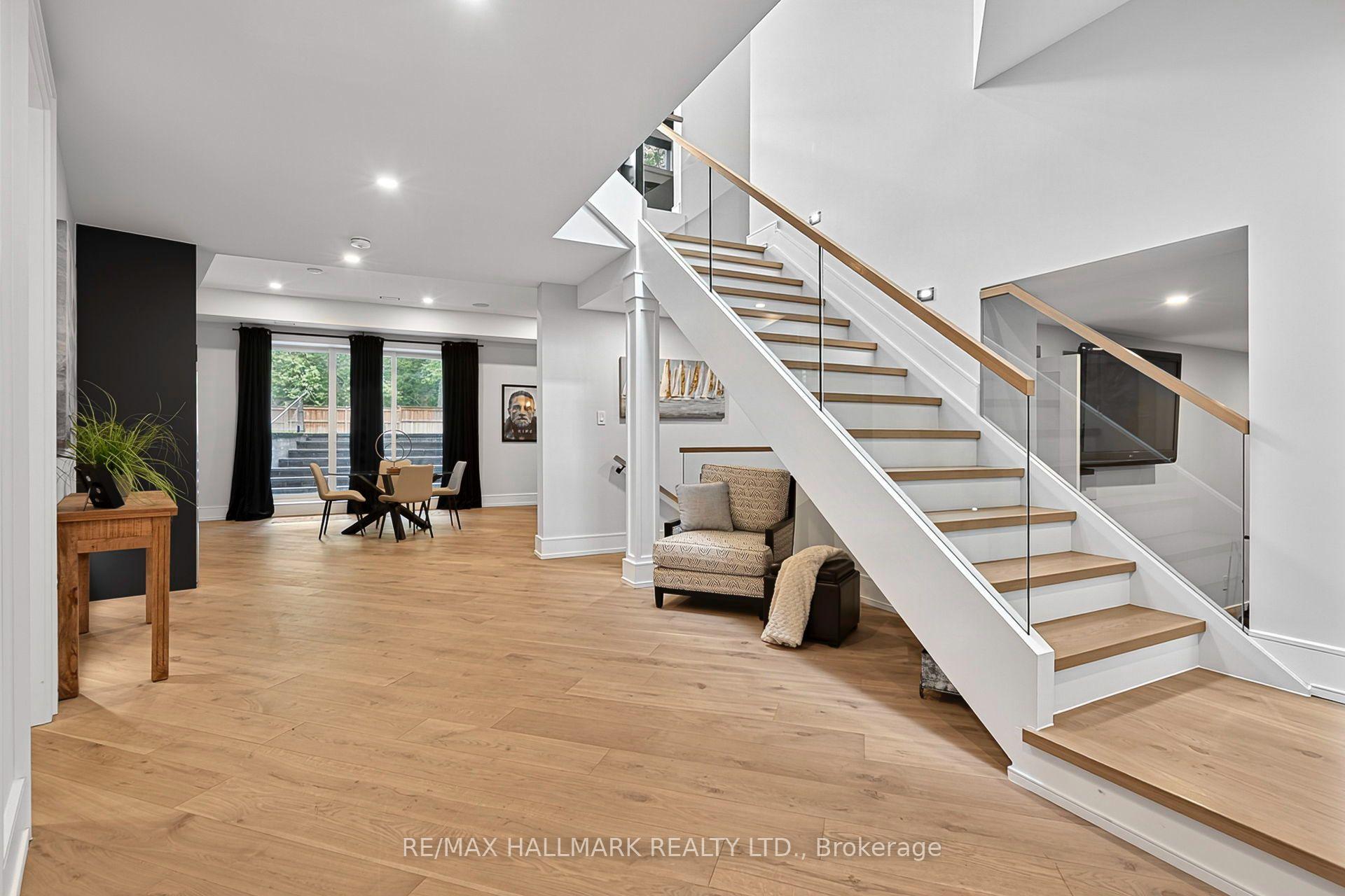 Photo 29 of 31 Bradgate Road, North York, Banbury-Don Mills — HOMEH