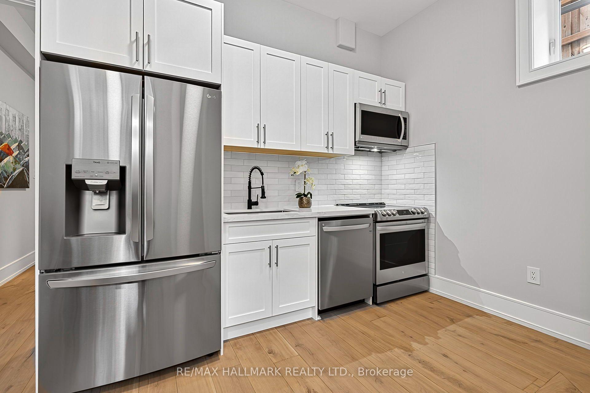 Photo 39 of 31 Bradgate Road, North York, Banbury-Don Mills — HOMEH