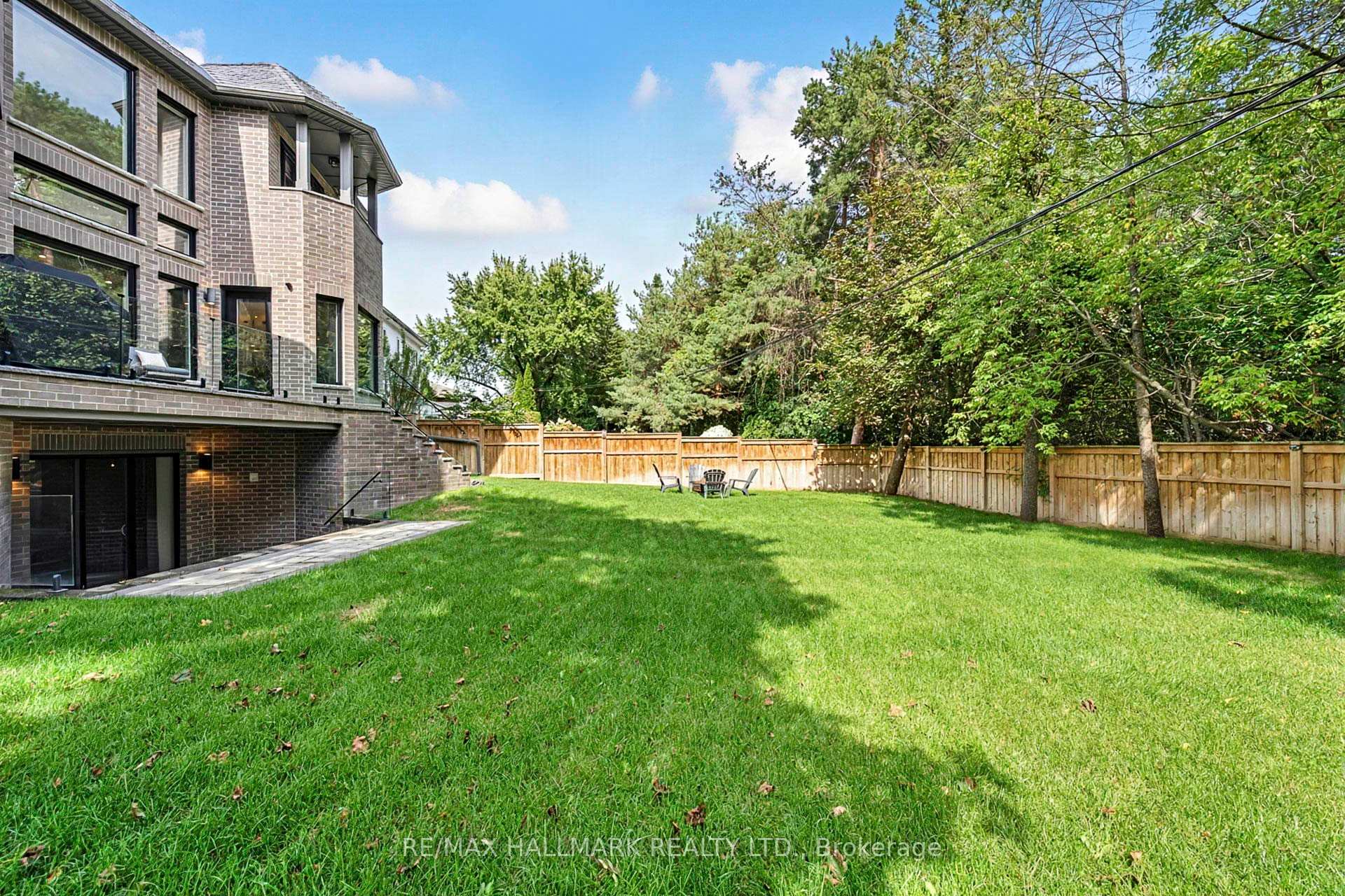 Photo 42 of 31 Bradgate Road, North York, Banbury-Don Mills — HOMEH