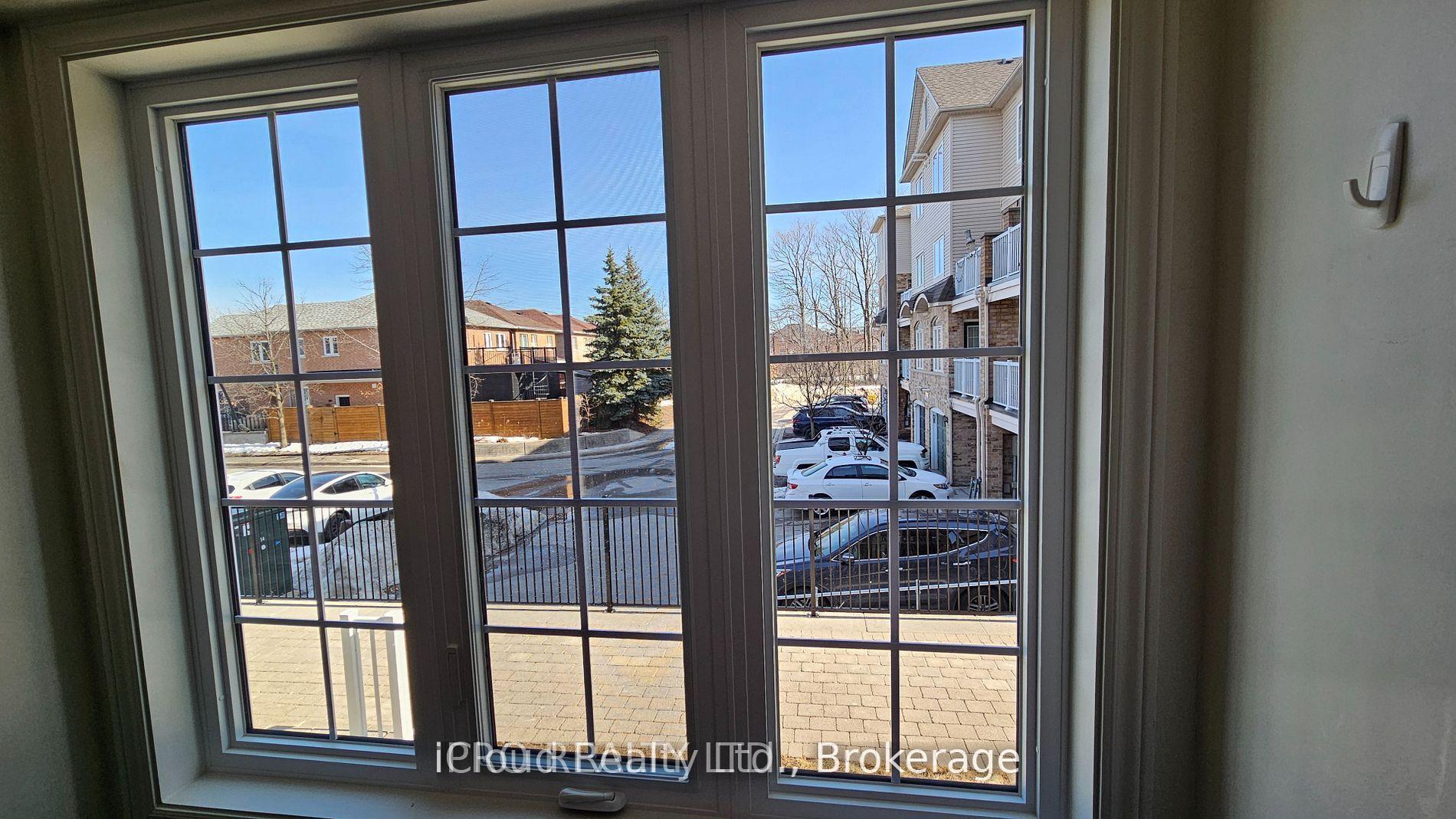 Photo 12 of Unit 113, 42 Pinery Trail, Scarborough, Malvern — HOMEH