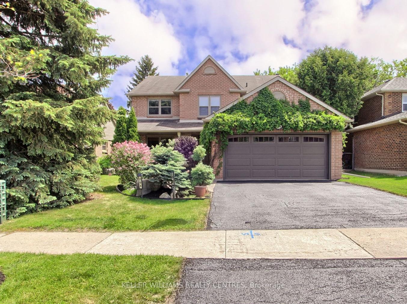 Front of 204 Crossland Gate