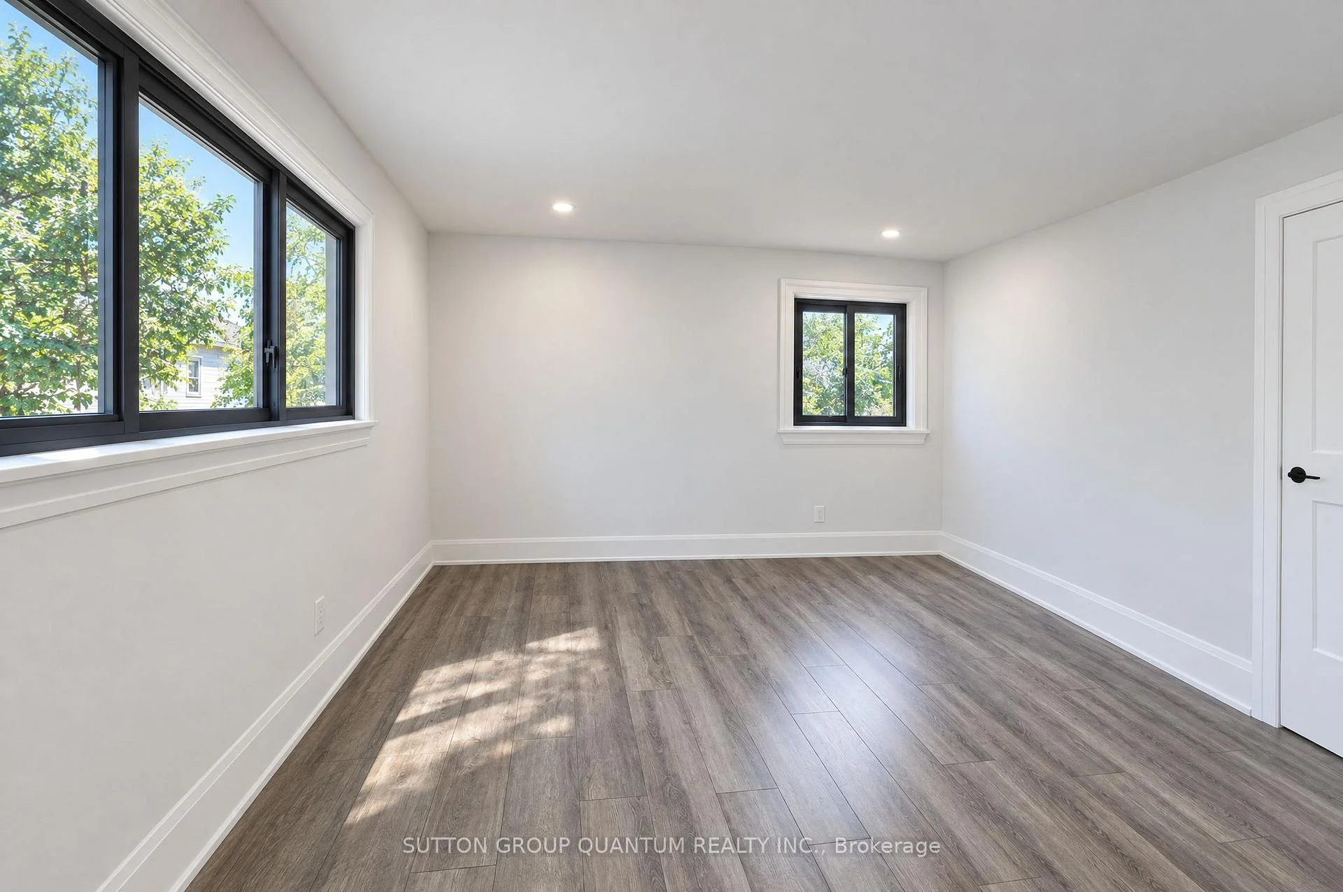 Photo 13 of 1237 Sycamore Drive, Burlington, Palmer — HOMEH