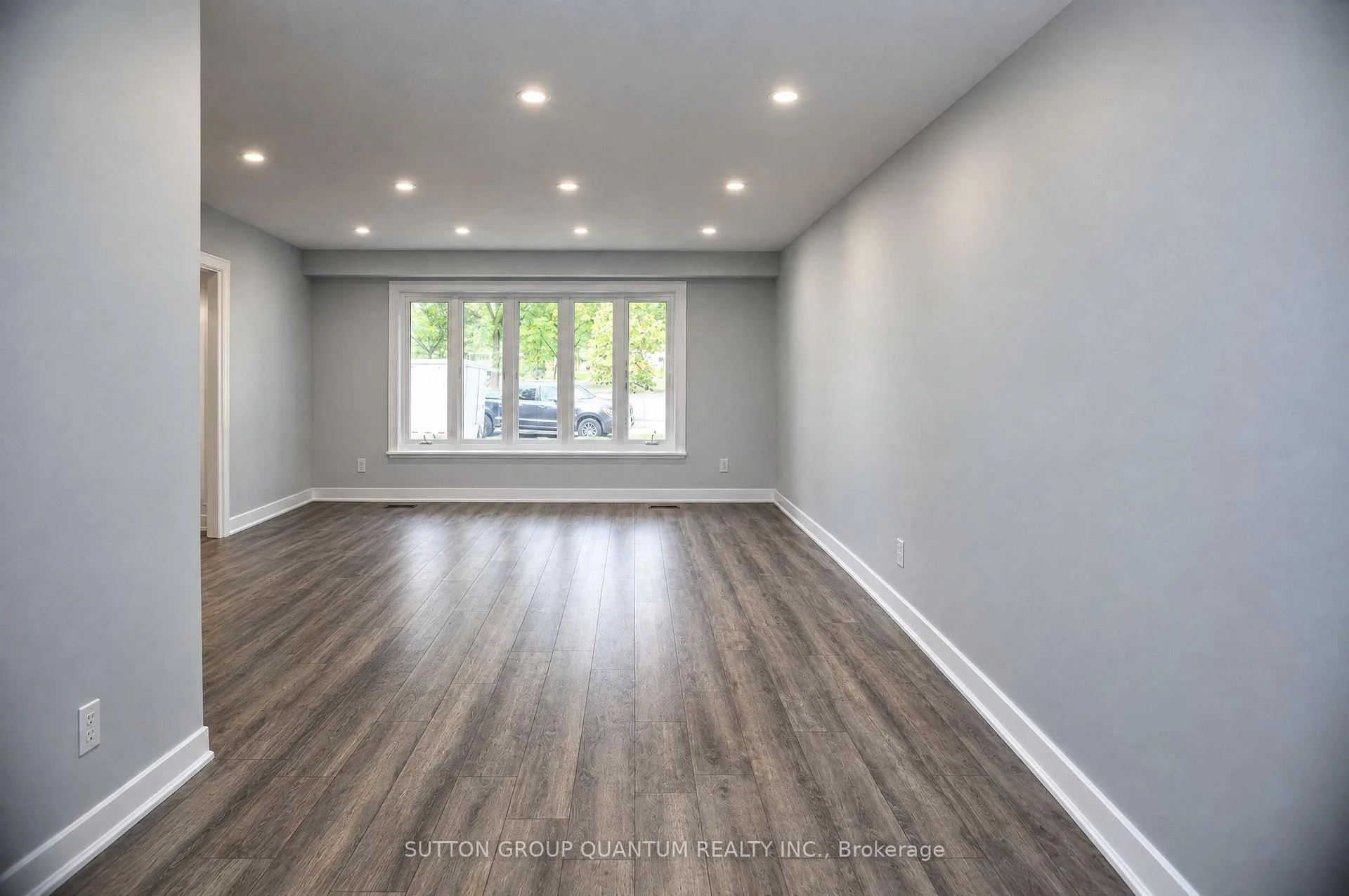 Photo 18 of 1237 Sycamore Drive, Burlington, Palmer — HOMEH