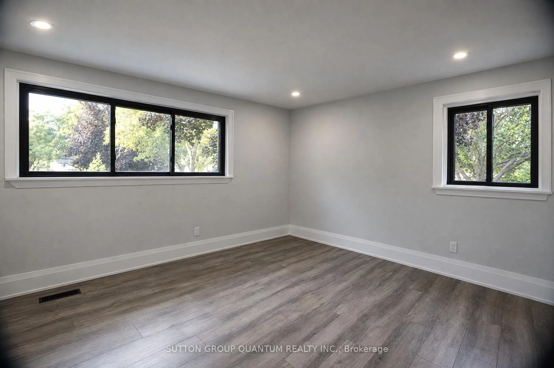 Photo 19 of 1237 Sycamore Drive, Burlington, Palmer — HOMEH