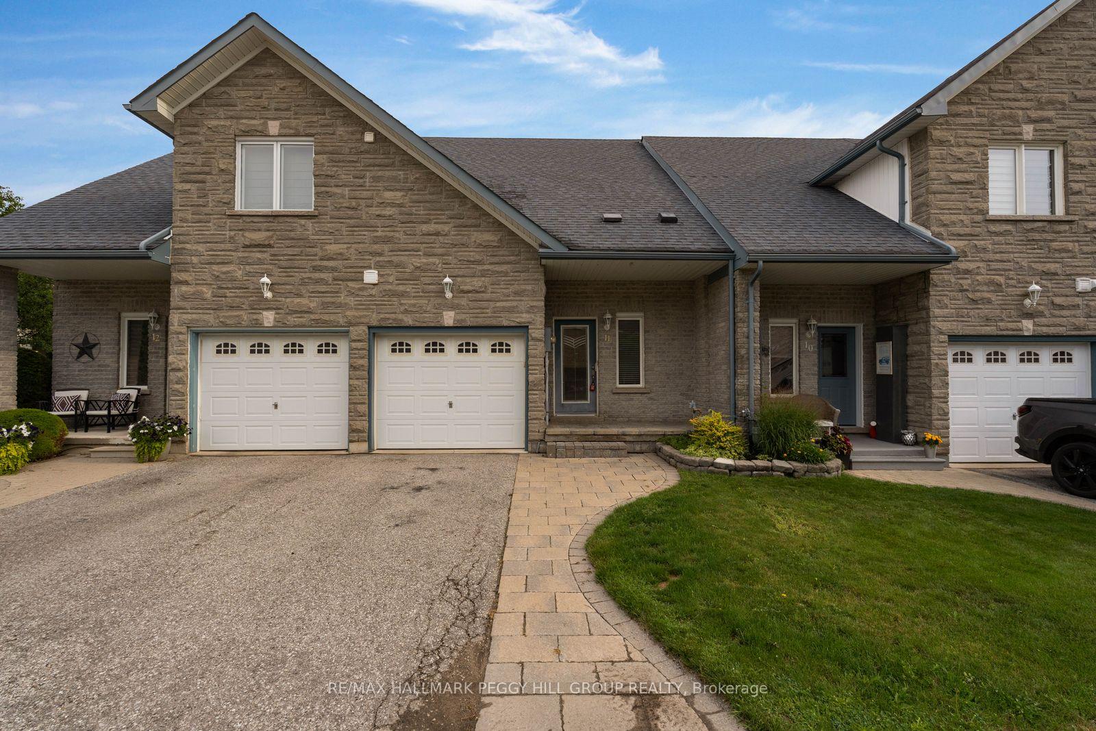 Front of Unit 11, 125 Huronia Road