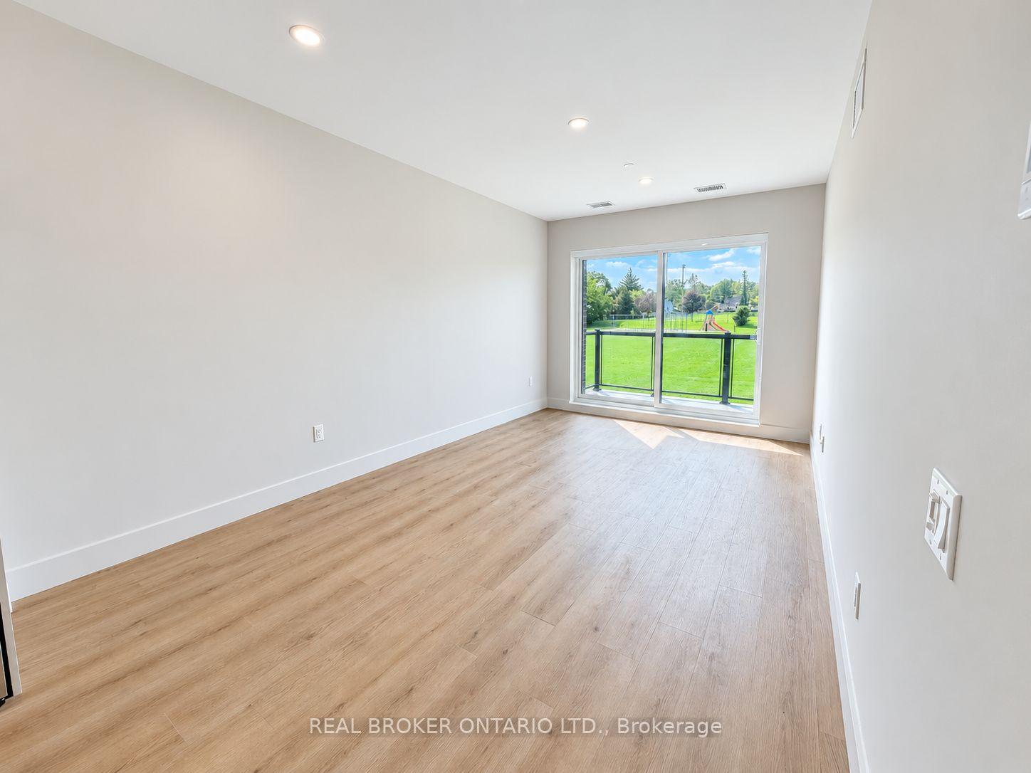 Photo 2 of Unit 304, 8 Hutt Lane, Thorold, Thorold Downtown — HOMEH