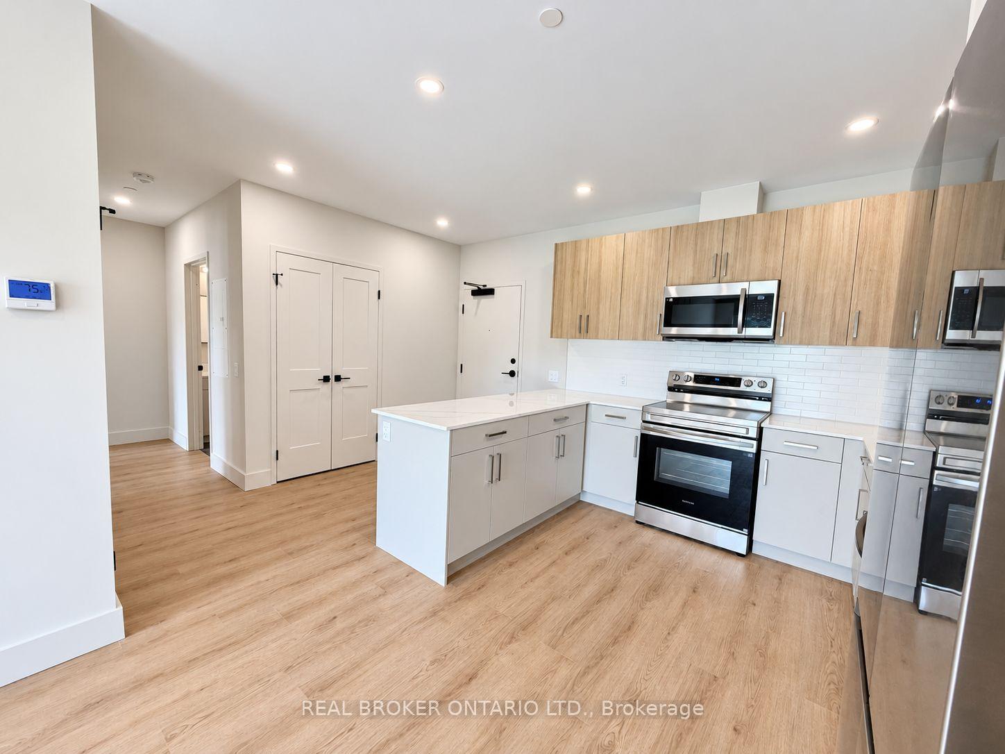 Photo 10 of Unit 304, 8 Hutt Lane, Thorold, Thorold Downtown — HOMEH