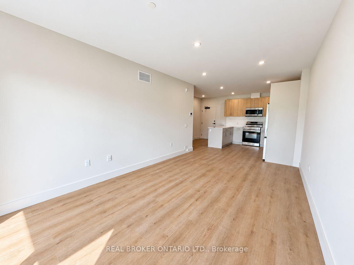 Photo 11 of Unit 304, 8 Hutt Lane, Thorold, Thorold Downtown — HOMEH