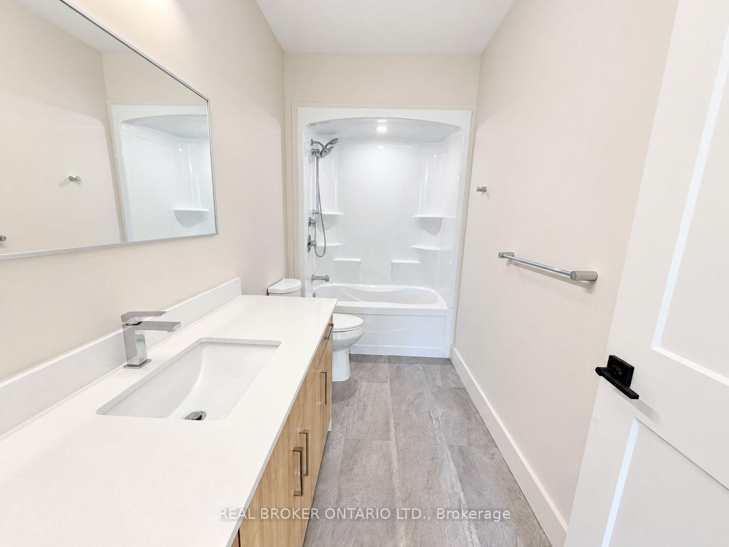 Photo 16 of Unit 304, 8 Hutt Lane, Thorold, Thorold Downtown — HOMEH