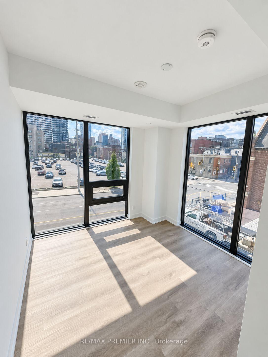 Photo 7 of Unit 301, 91 John Street, Hamilton, Corktown — HOMEH