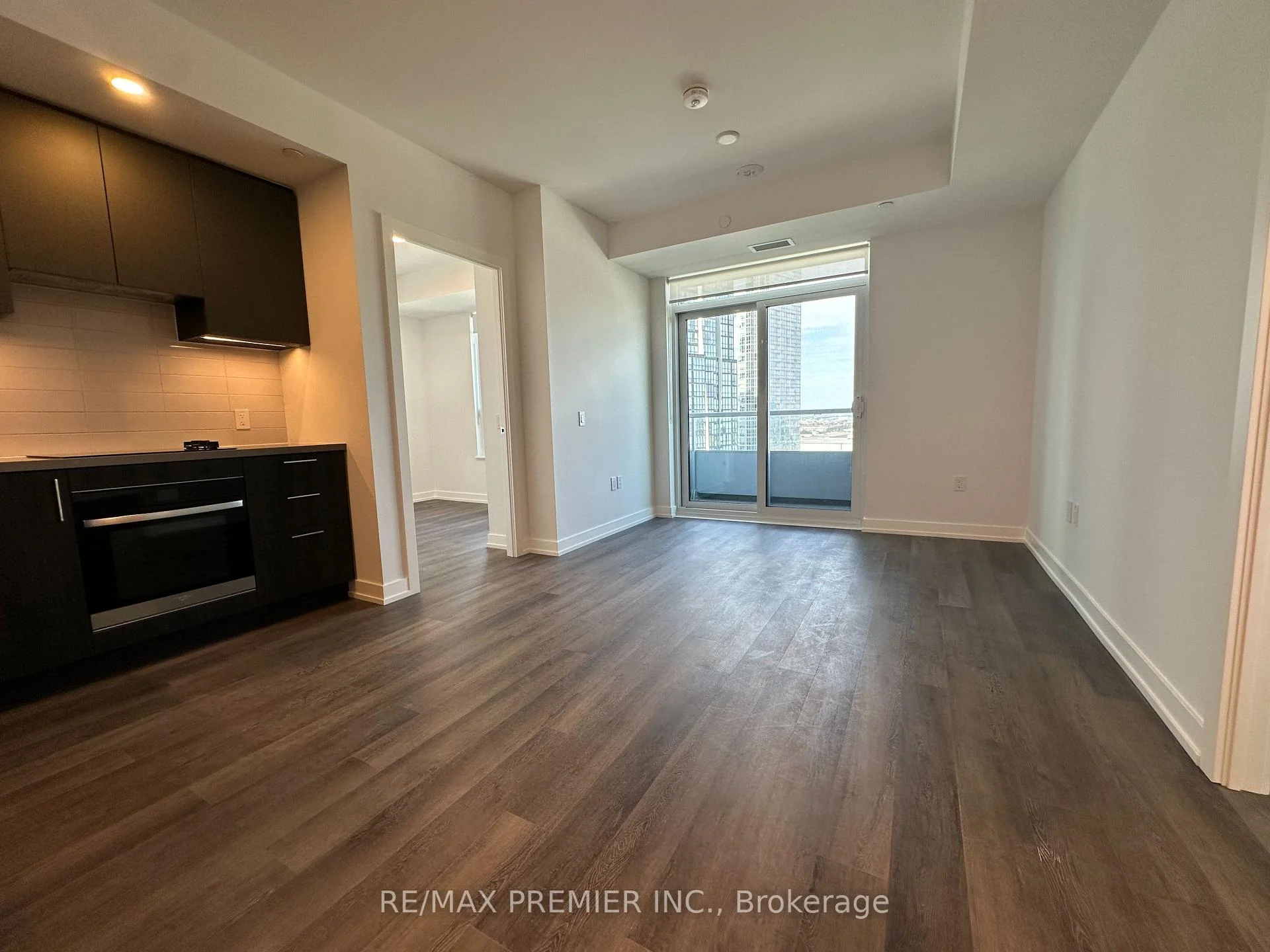 Photo 9 of Unit 1501, 5 Meadowdale Road, Vaughan, Vaughan Corporate Centre — HOMEH