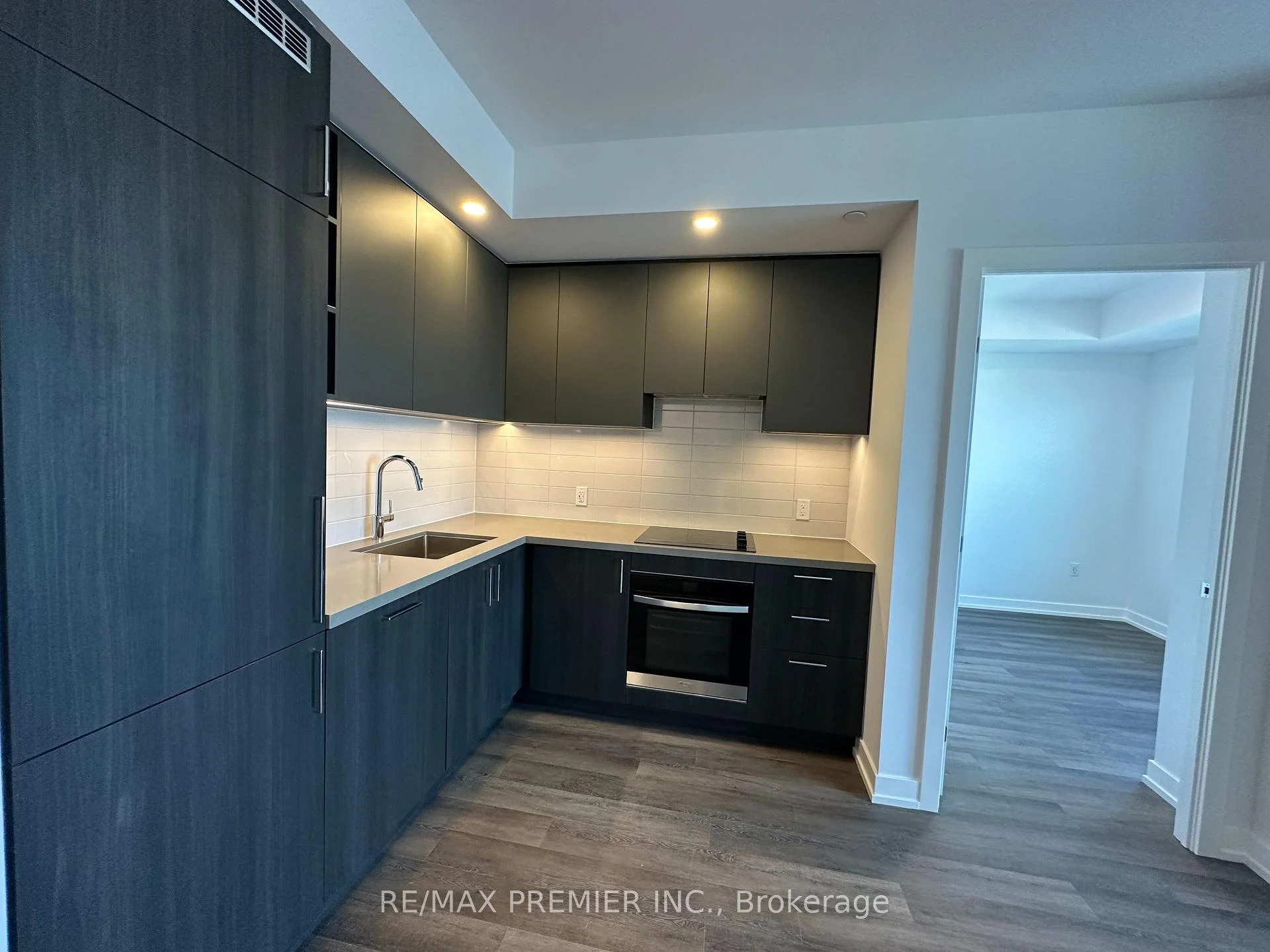 Photo 12 of Unit 1501, 5 Meadowdale Road, Vaughan, Vaughan Corporate Centre — HOMEH