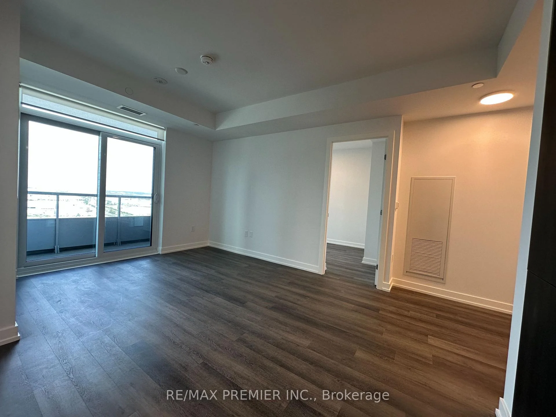 Photo 14 of Unit 1501, 5 Meadowdale Road, Vaughan, Vaughan Corporate Centre — HOMEH