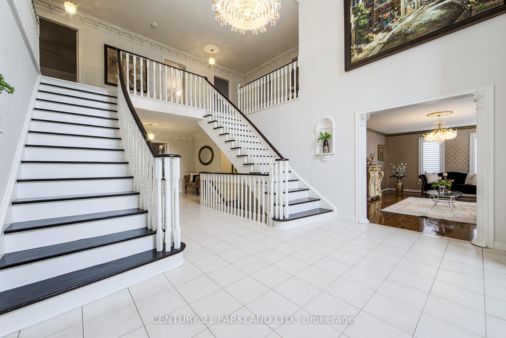 Photo 4 of 1 Radley Street, Vaughan, East Woodbridge — HOMEH