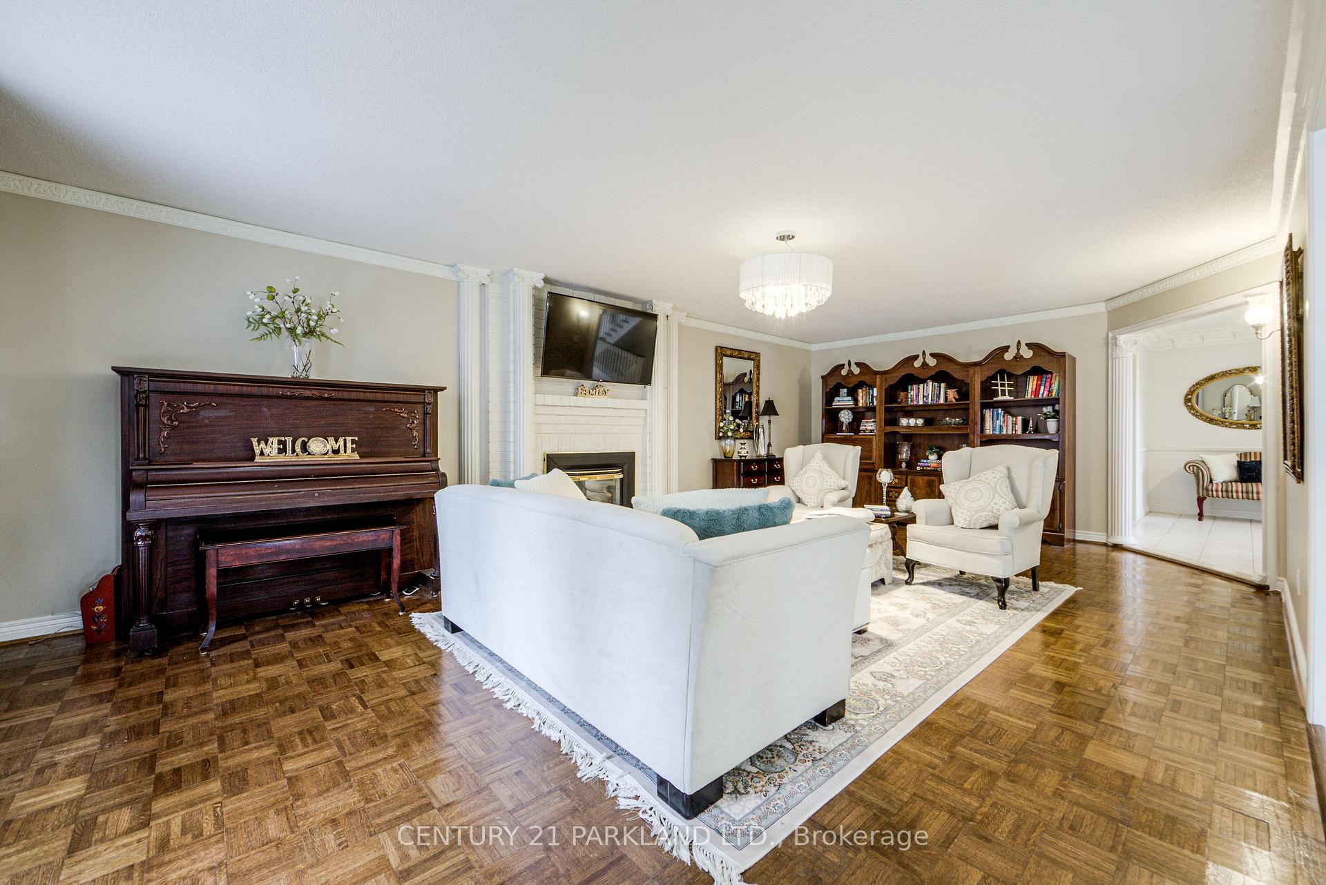 Photo 13 of 1 Radley Street, Vaughan, East Woodbridge — HOMEH