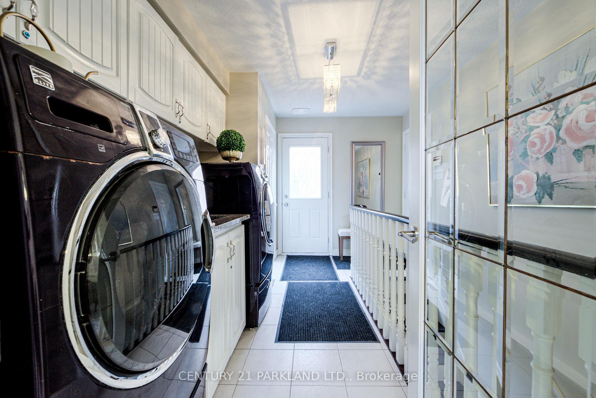 Photo 37 of 1 Radley Street, Vaughan, East Woodbridge — HOMEH