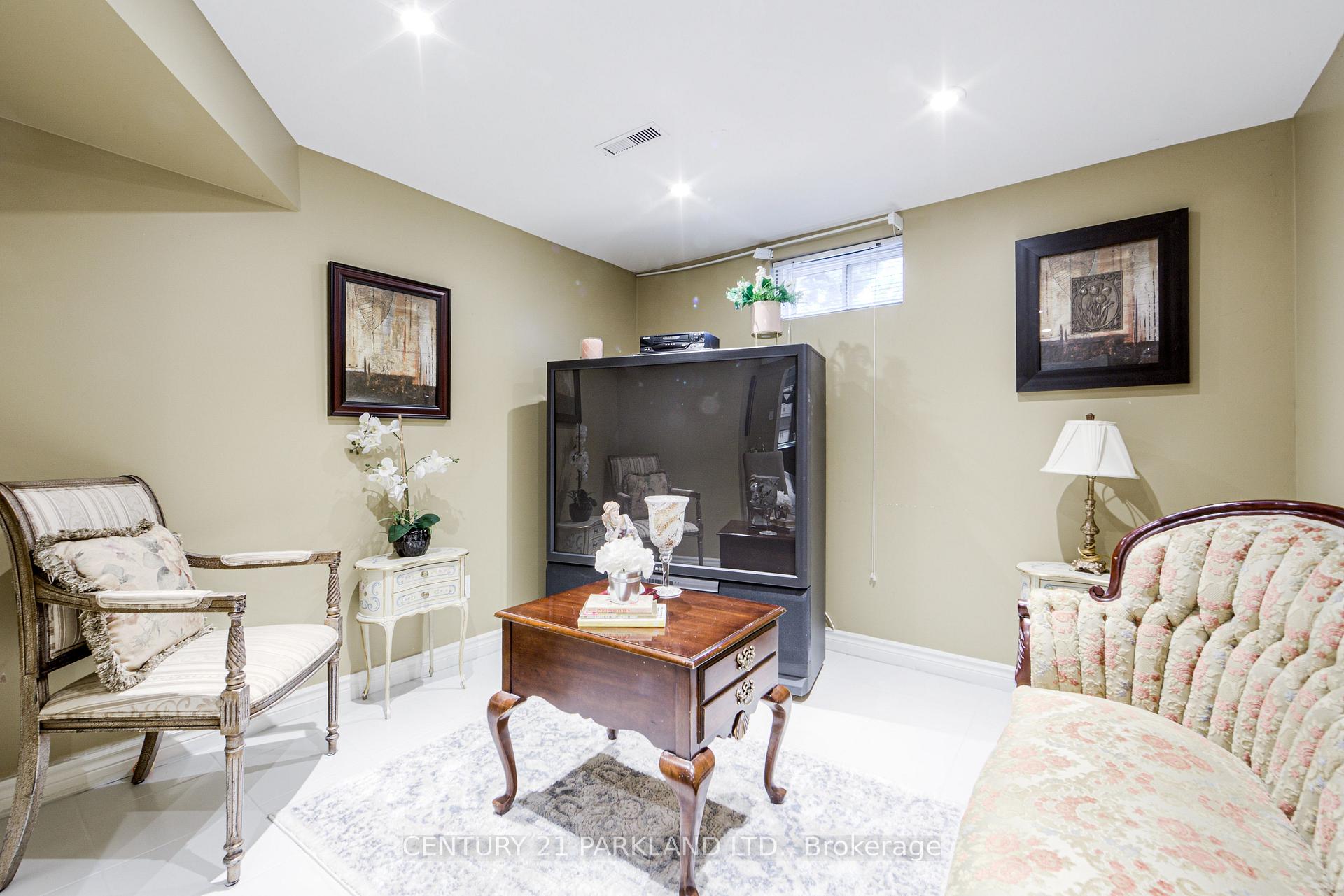 Photo 39 of 1 Radley Street, Vaughan, East Woodbridge — HOMEH
