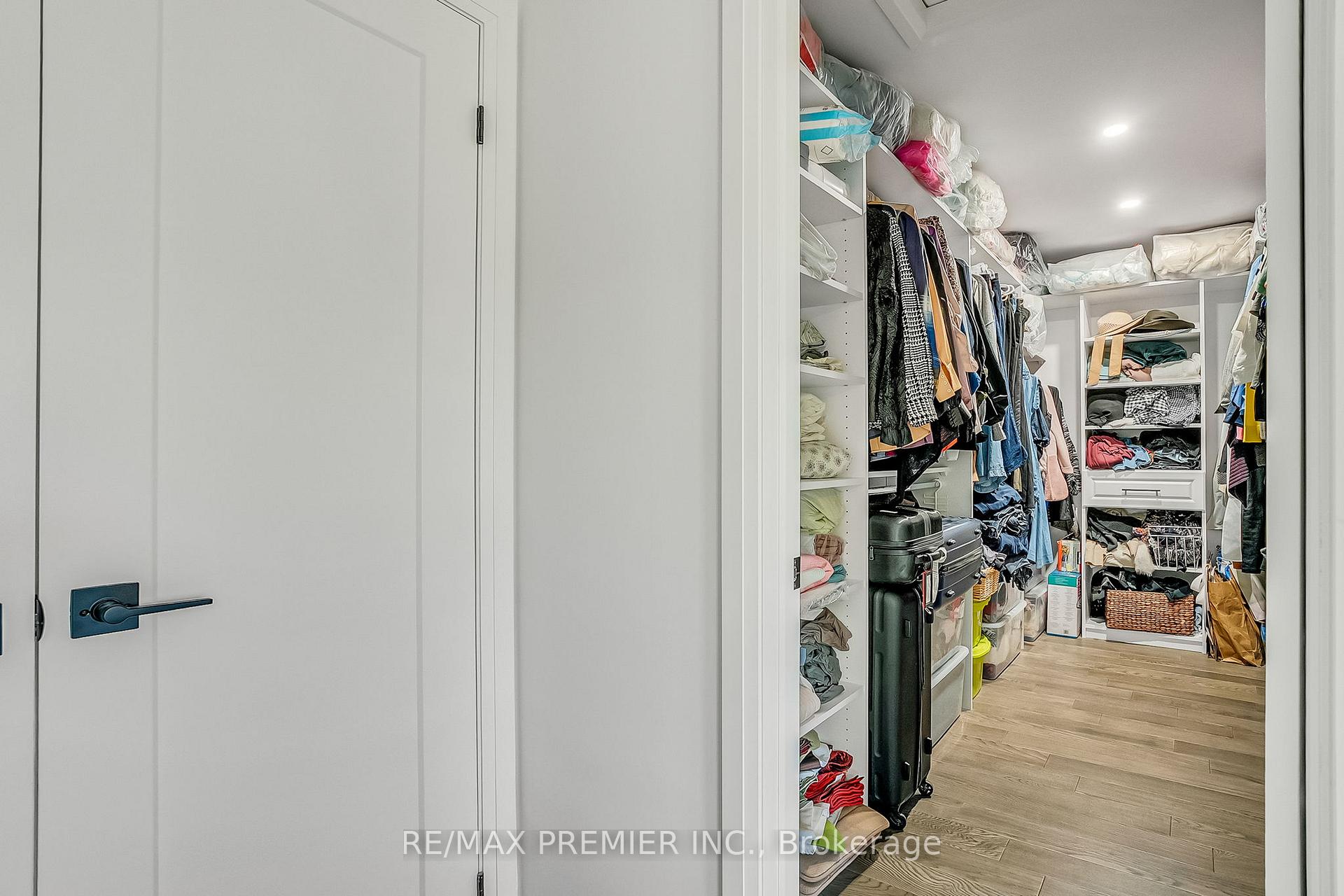 Photo 35 of 25 Low Boulevard, Uxbridge — HOMEH
