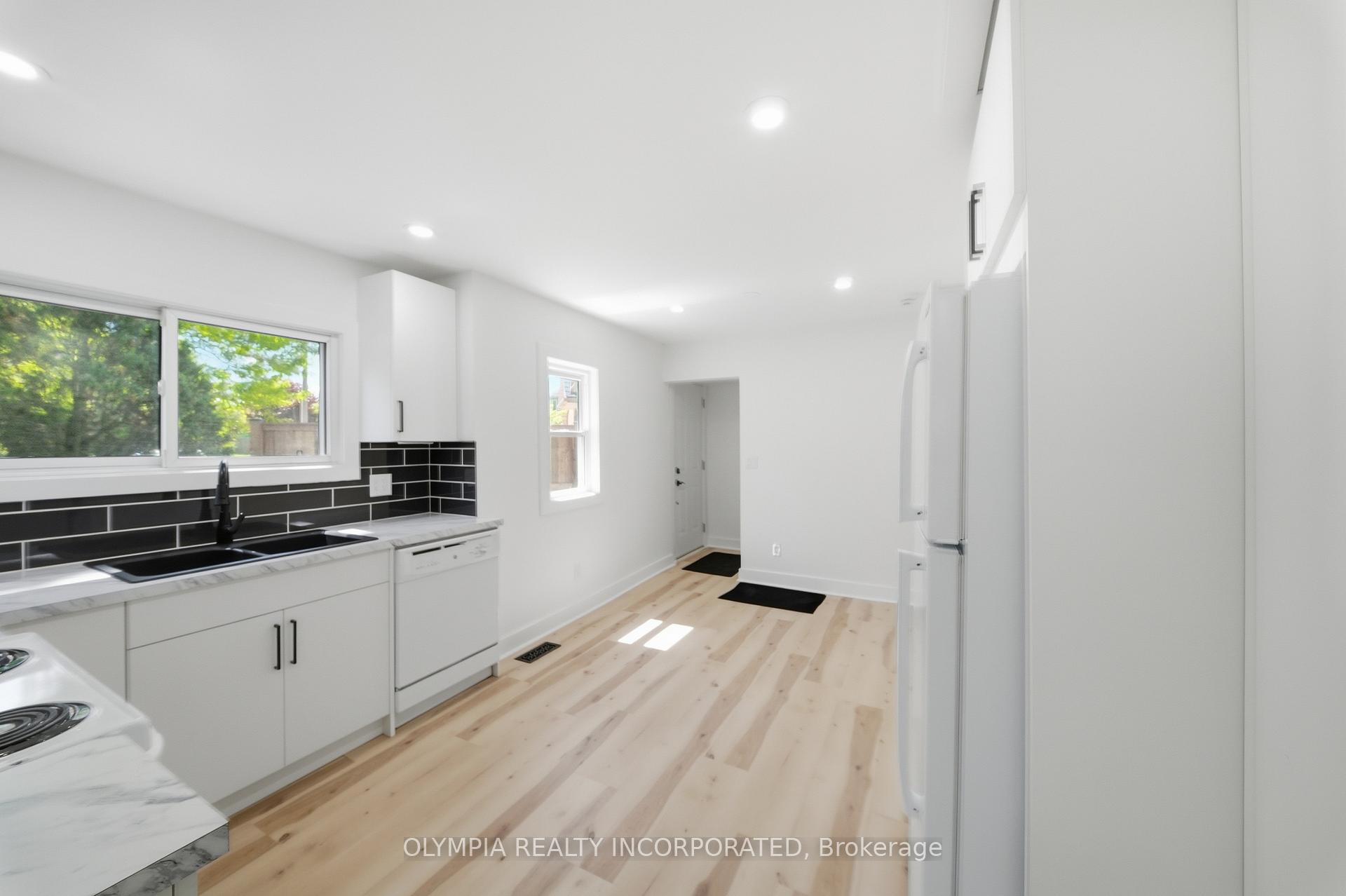 Photo 8 of 7936 Beaverdams Road, Niagara Falls, Ascot — HOMEH