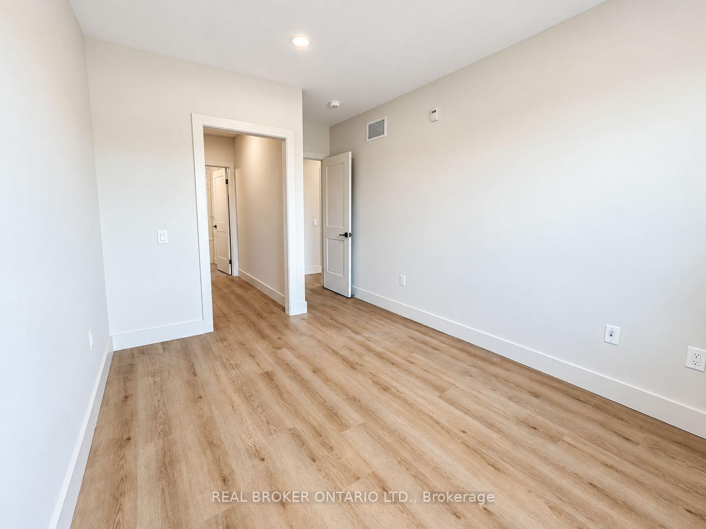 Photo 15 of Unit 307, 8 Hutt Lane, Thorold, Thorold Downtown — HOMEH