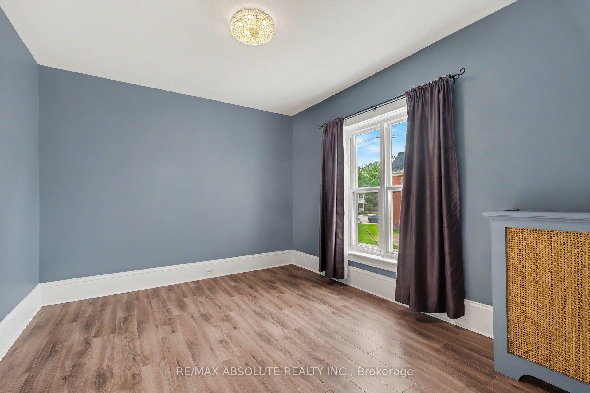 Photo 22 of 16 Glen Avenue, Smiths Falls, Smiths Falls — HOMEH