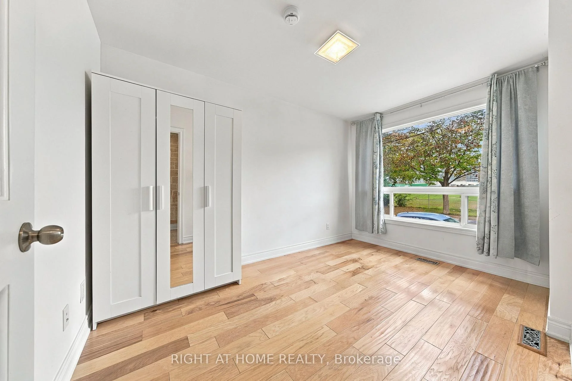 Photo 10 of Unit 1, 490 Brock Avenue, Toronto, Dufferin Grove — HOMEH