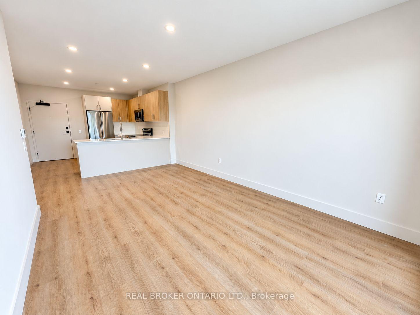 Photo 10 of Unit 405, 8 Hutt Lane, Thorold, Thorold Downtown — HOMEH