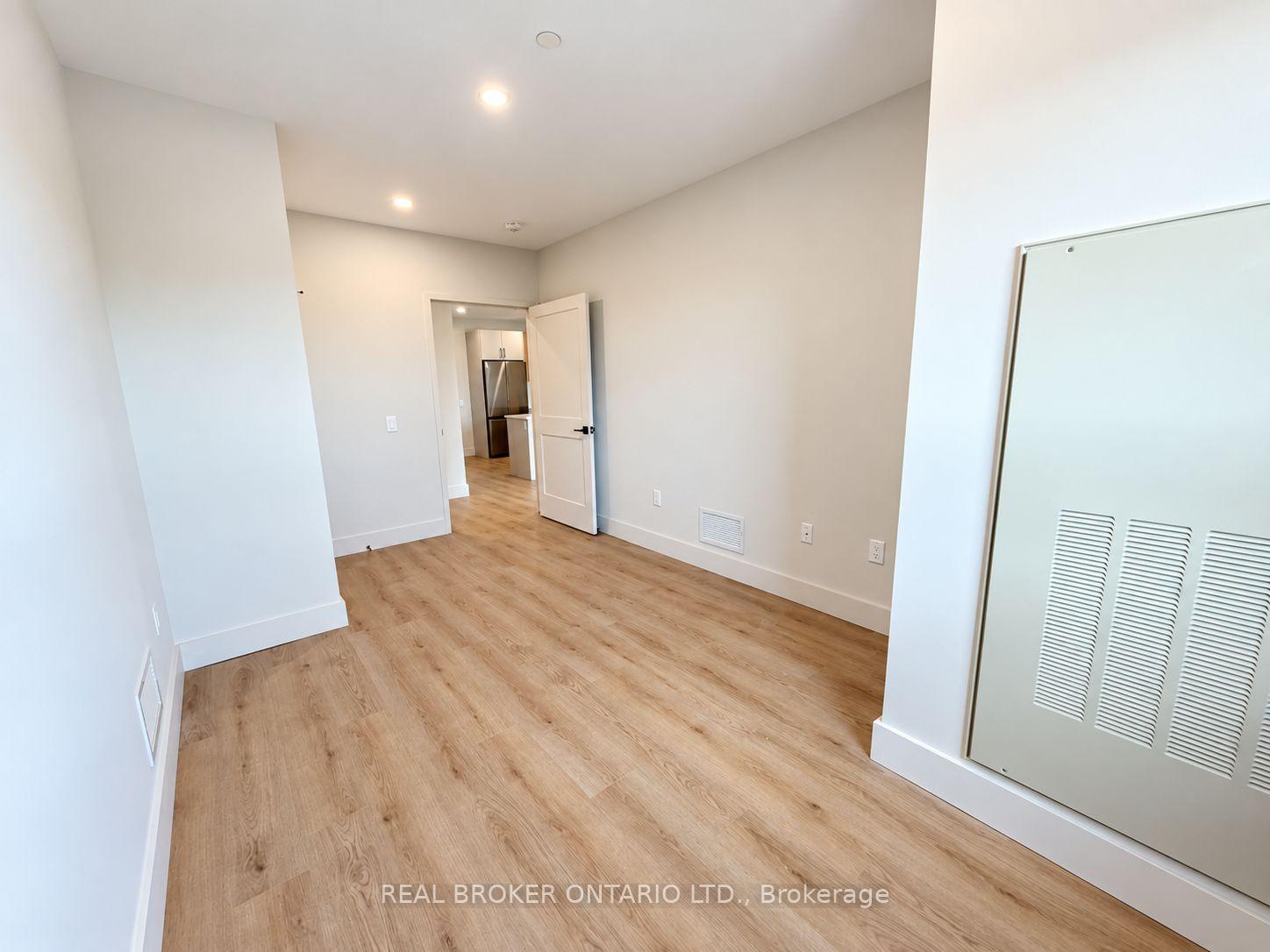 Photo 14 of Unit 405, 8 Hutt Lane, Thorold, Thorold Downtown — HOMEH