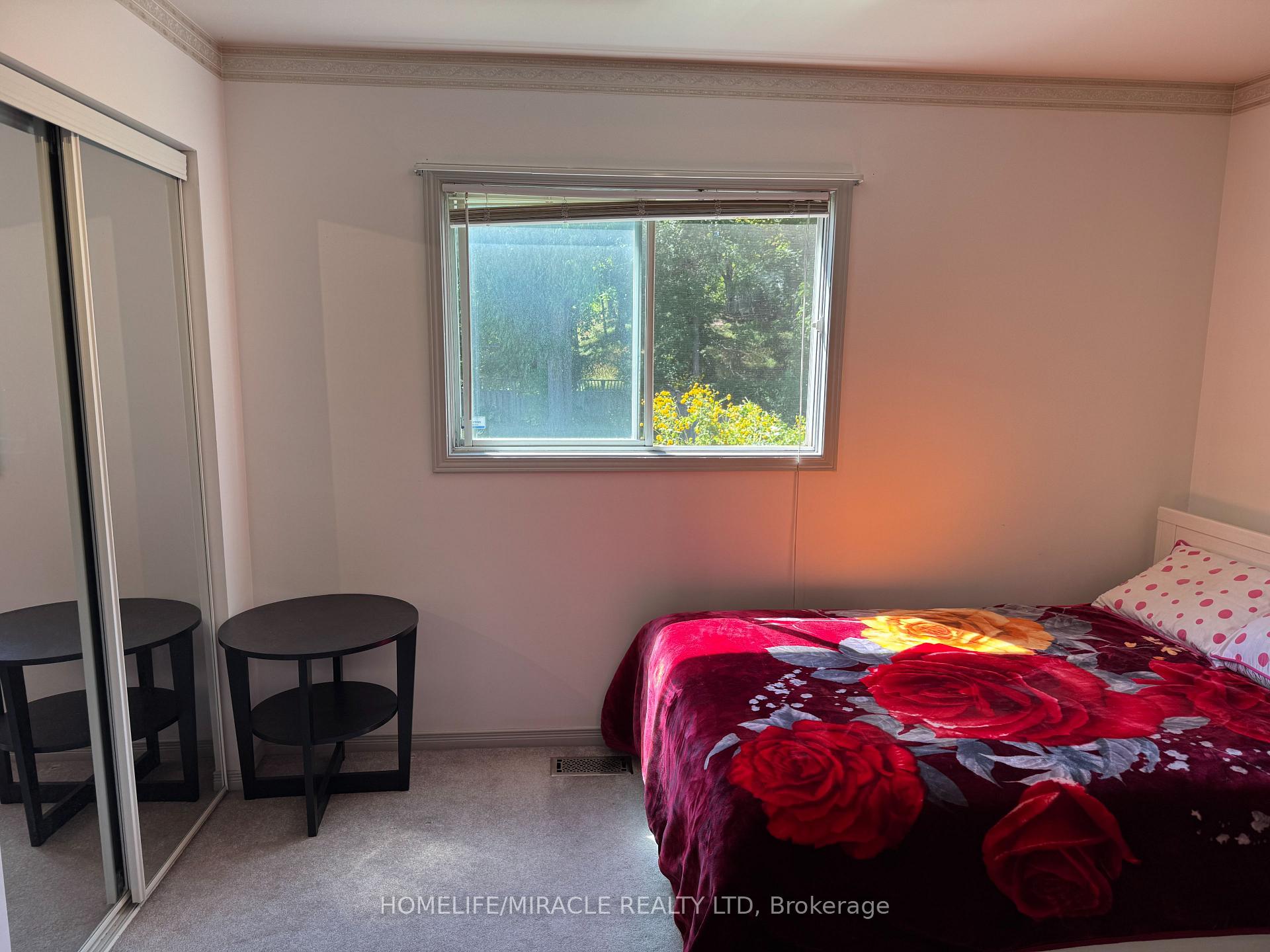 Photo 20 of 40 St Charles Street, Belleville, Belleville Ward — HOMEH