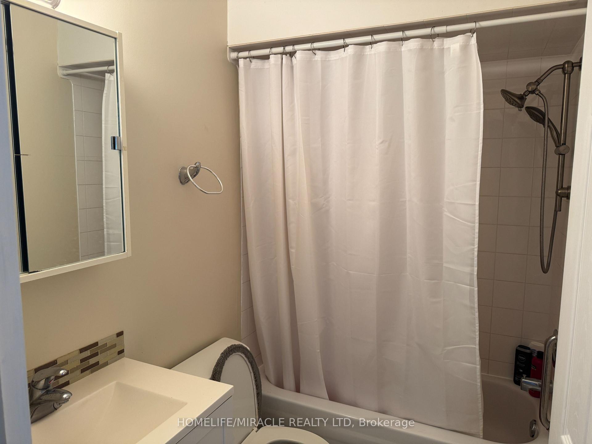 Photo 21 of 40 St Charles Street, Belleville, Belleville Ward — HOMEH