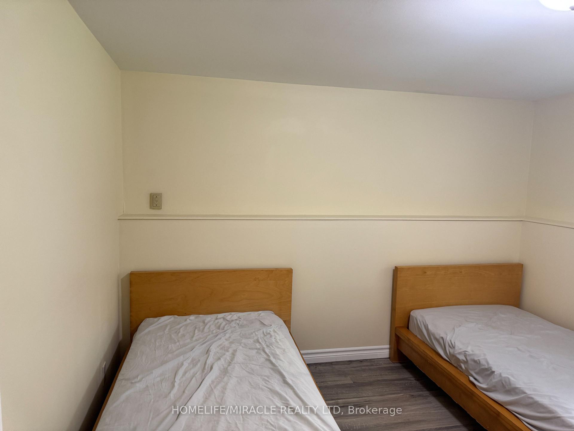 Photo 39 of 40 St Charles Street, Belleville, Belleville Ward — HOMEH