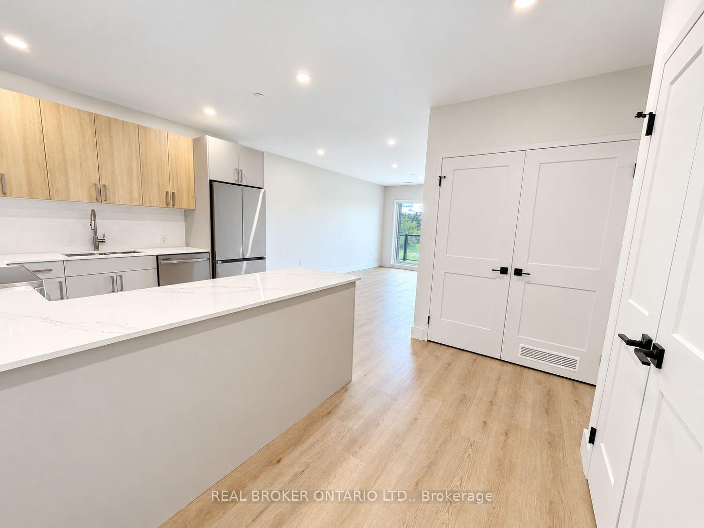 Photo 3 of Unit 504, 8 Hutt Lane, Thorold, Thorold Downtown — HOMEH