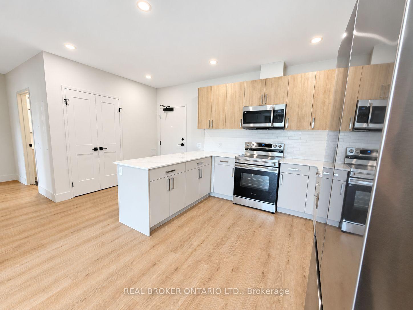 Photo 5 of Unit 504, 8 Hutt Lane, Thorold, Thorold Downtown — HOMEH